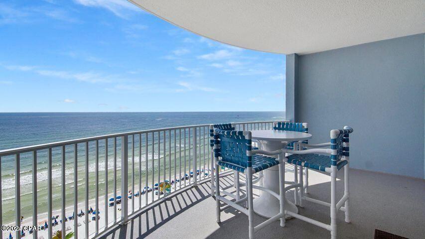 Twin Palms Resort - Residential