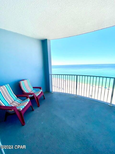 Twin Palms Resort - Residential