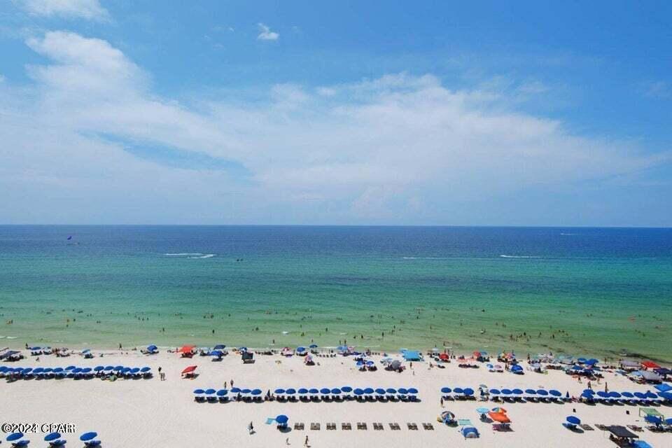 Twin Palms Resort - Residential