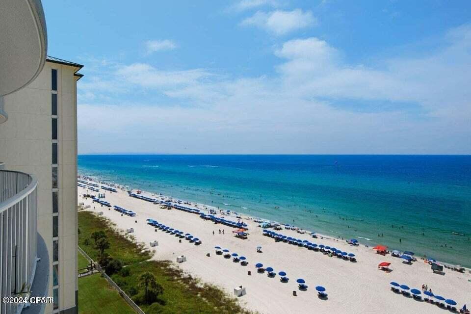 Twin Palms Resort - Residential