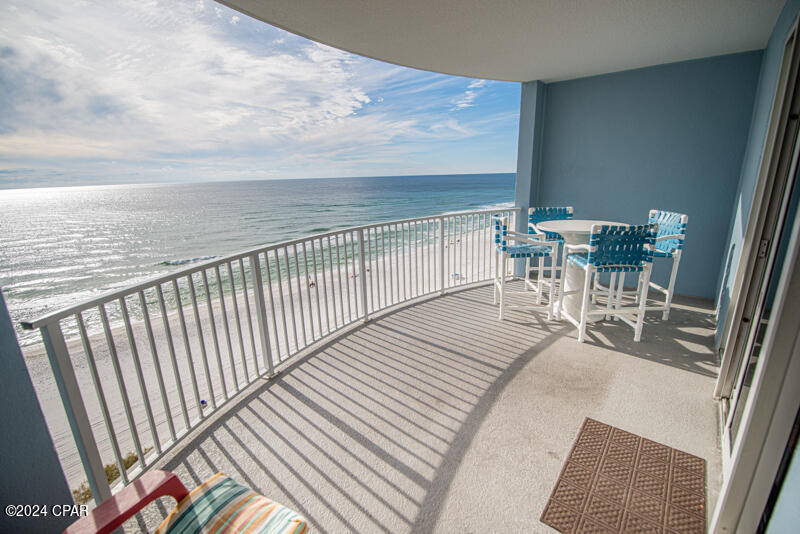 Twin Palms Resort - Residential