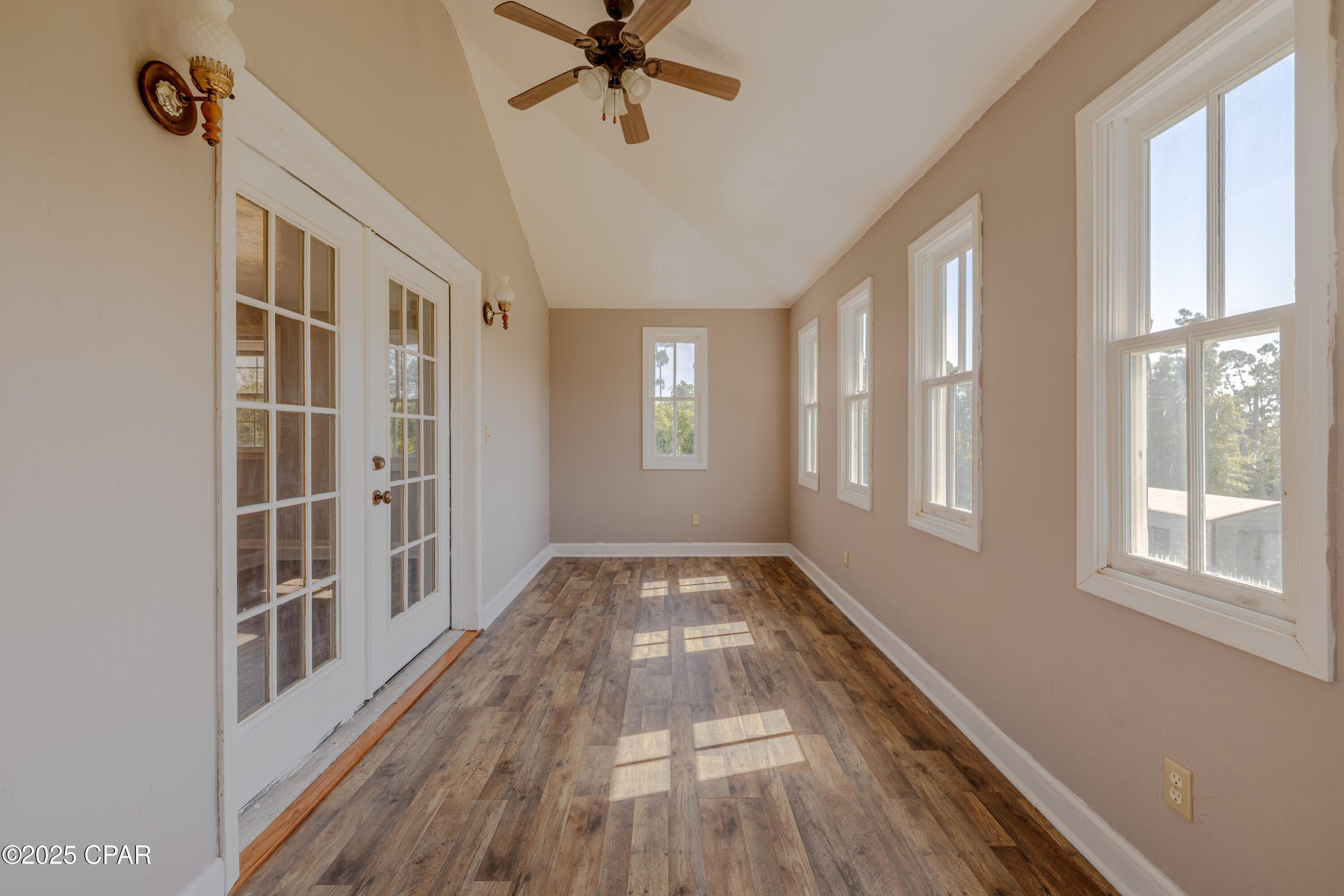 Bayhead Estates Unit 1 - Residential