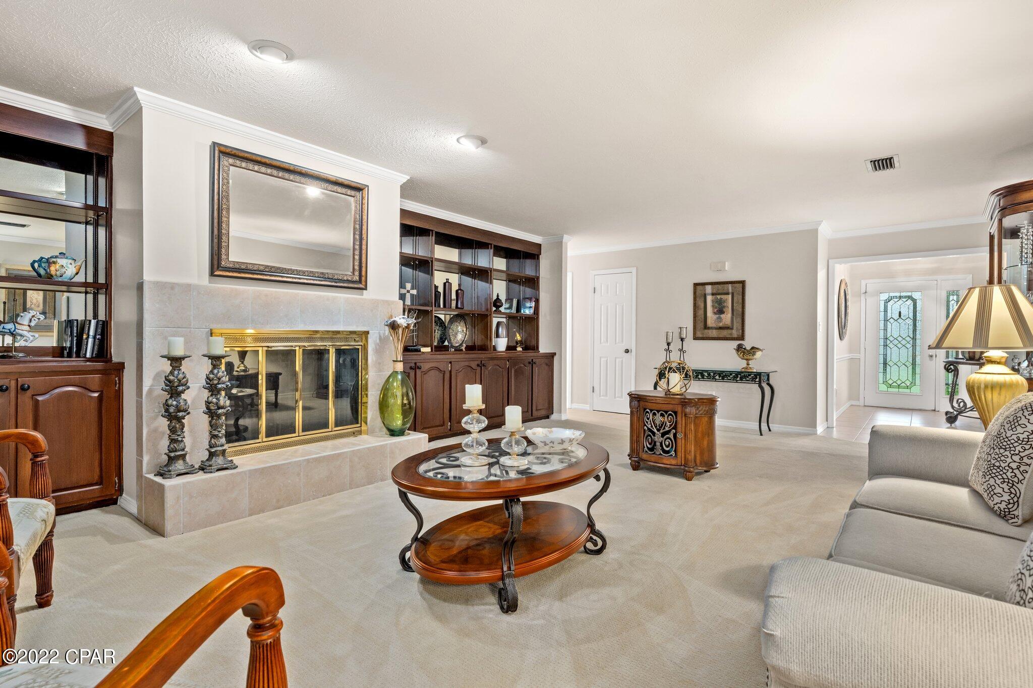 Colony Club Hrbr Ph 3 - Residential