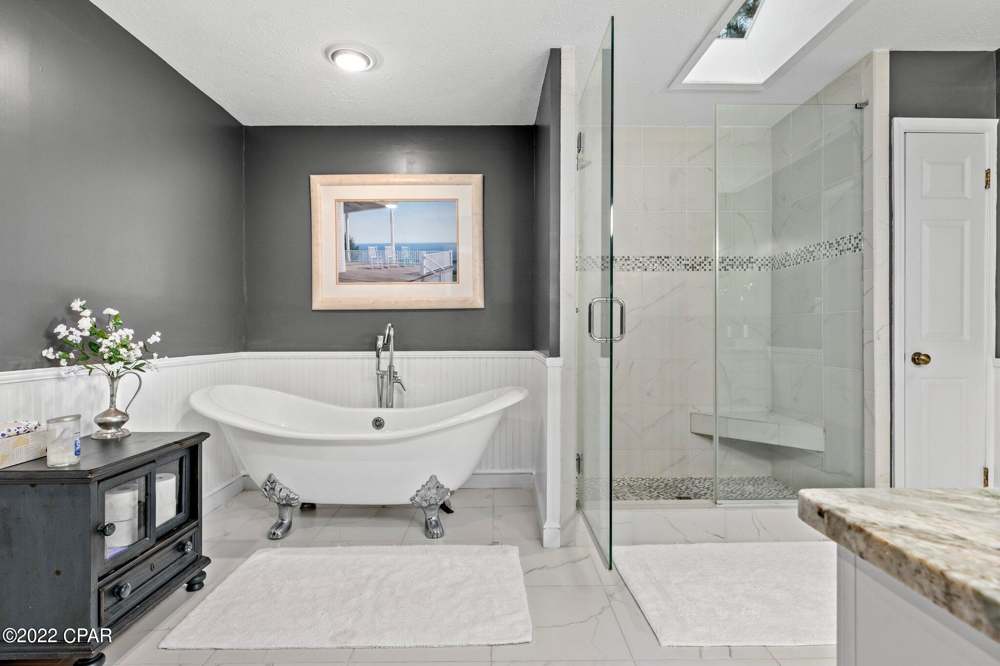 Colony Club Hrbr Ph 3 - Residential