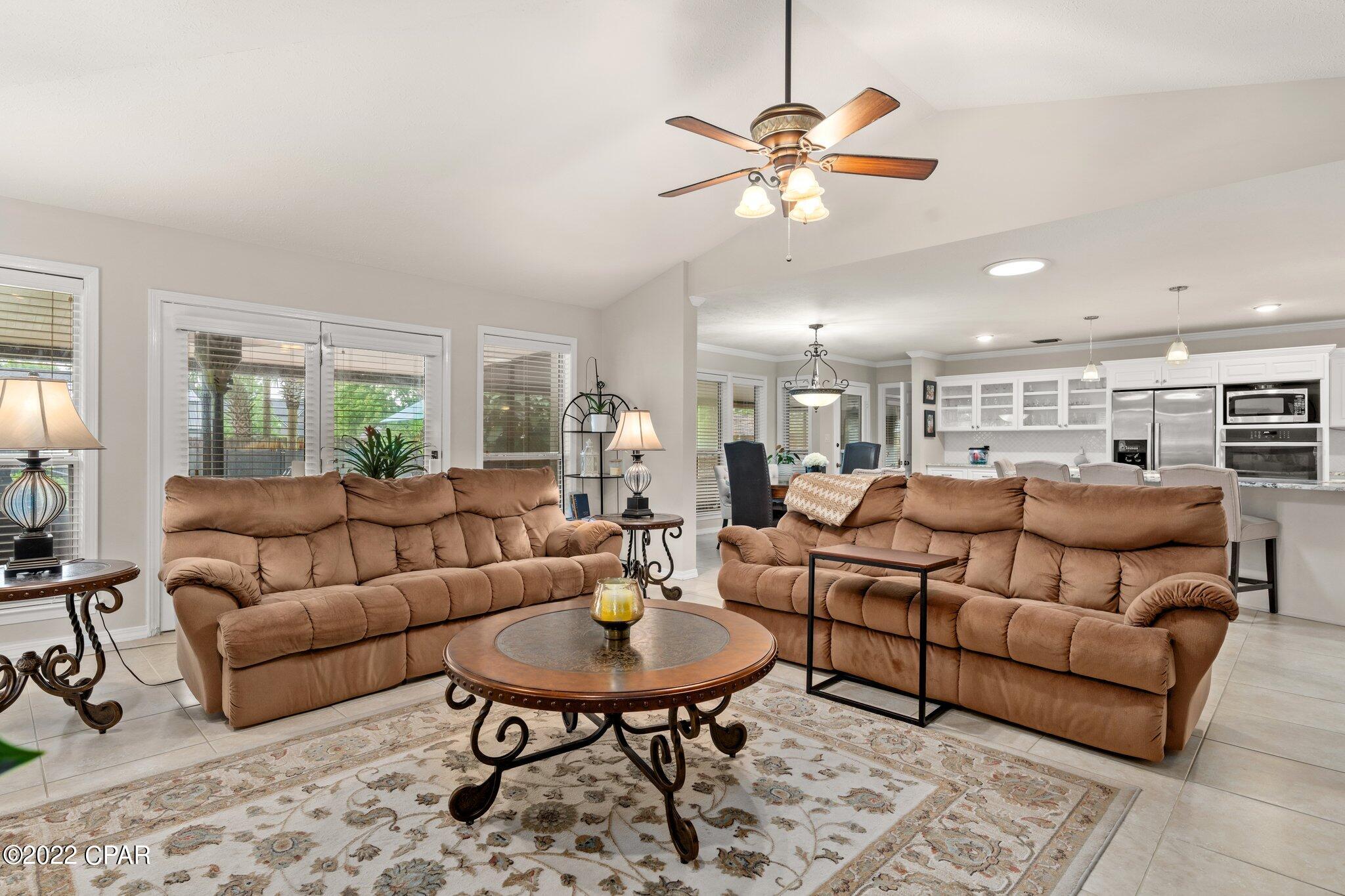 Colony Club Hrbr Ph 3 - Residential