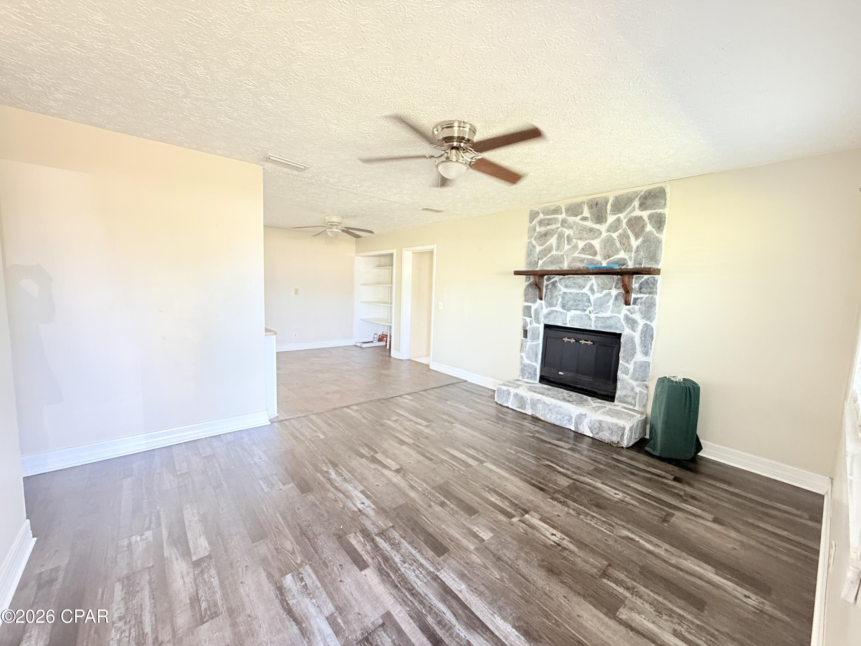 [No Recorded Subdiv] - Residential Lease