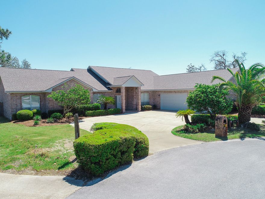 Beautiful all brick executive home in Kings Point, has 4 bedrooms, 4 baths, and is situated on .553 acres. This home has a new roof, new exterior paint, new interior paint most rooms, new fencing, and new landscaping. This home boasts a spacious kitchen that overlooks the breakfast nook and an oversized family room with easy access to the formal dining room. Down the marble hallway are three bedrooms, two have private baths, all have walk-in closets. . The master bedroom and suite have marble floors, dual vanities, a jacuzzi tub with a separate shower, and a very large walk-in closet. The home also has a media/ movie room, one more full bath, a three-car garage with extra storage, a large covered porch that overlooks the inground swimming pool, and a private fenced-in back yard. back yard.