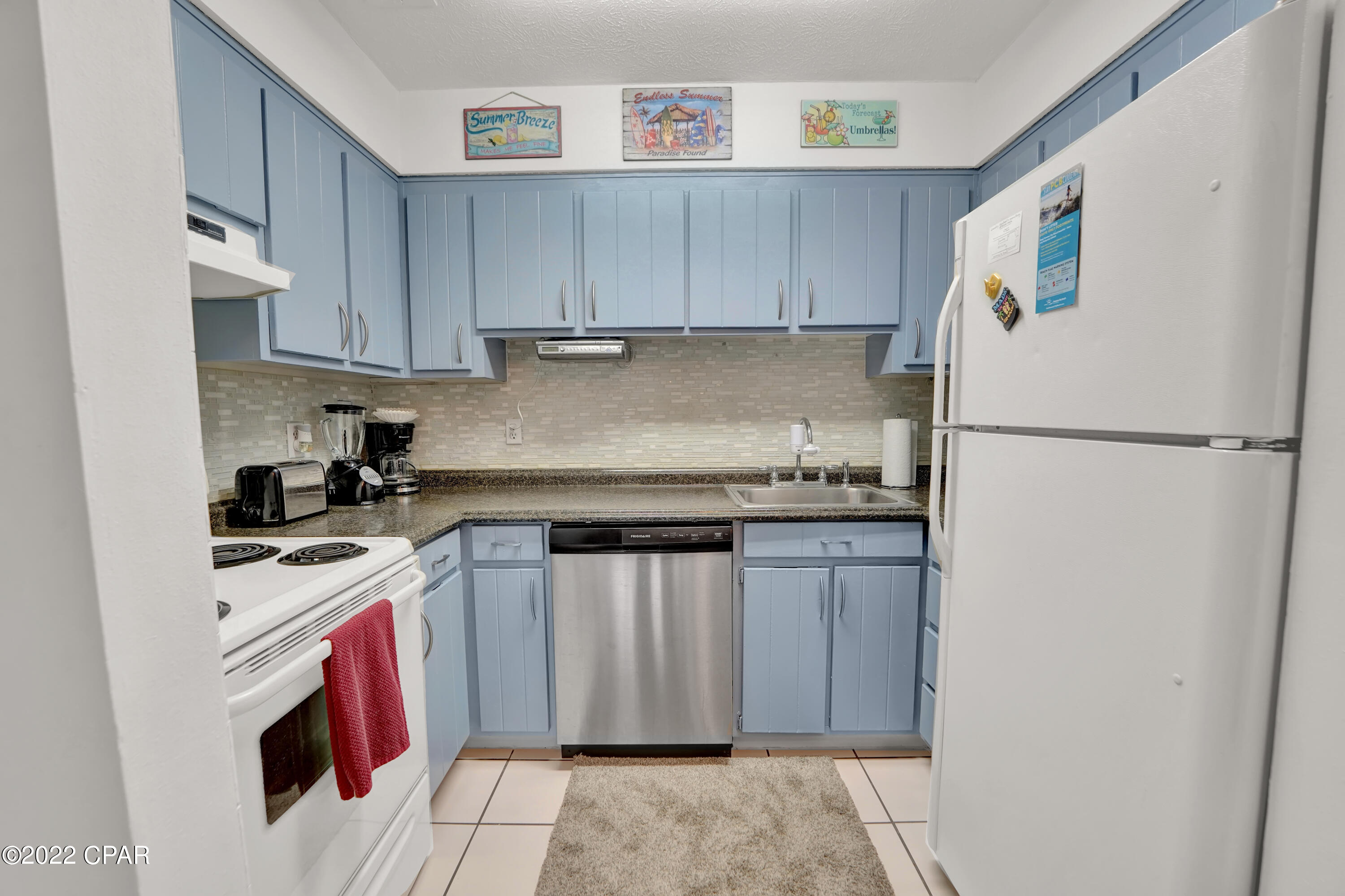 Endless Summer I - Residential