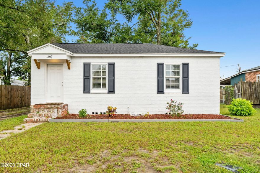 Welcome to this charming home located right around the corner from some of the best restaurants and shopping. This adorable 2 bedroom, 1 bath home has been completely renovated.  Such as new flooring, new paint interior and exterior, a new roof, new stove and microwave, new kitchen countertops, a complete bathroom remodel, an added back deck, and updated plumbing and electric.  The renovations give this home a modern feel. The home has a spacious back yard with a deck that is perfect for grilling and get togethers. 
Call today for a private showing!