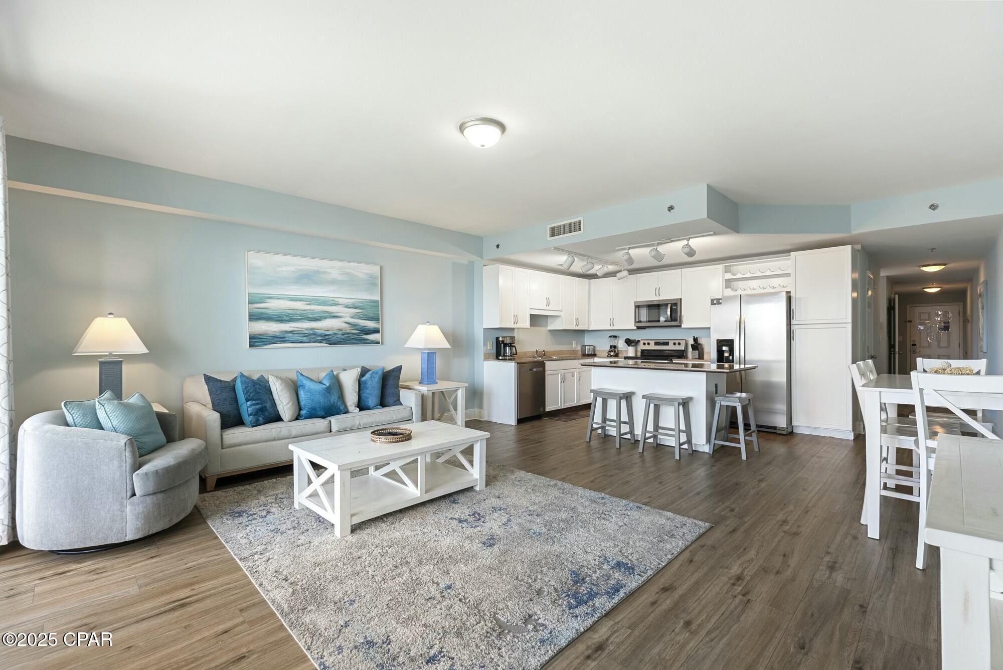 Laketown Wharf - Residential