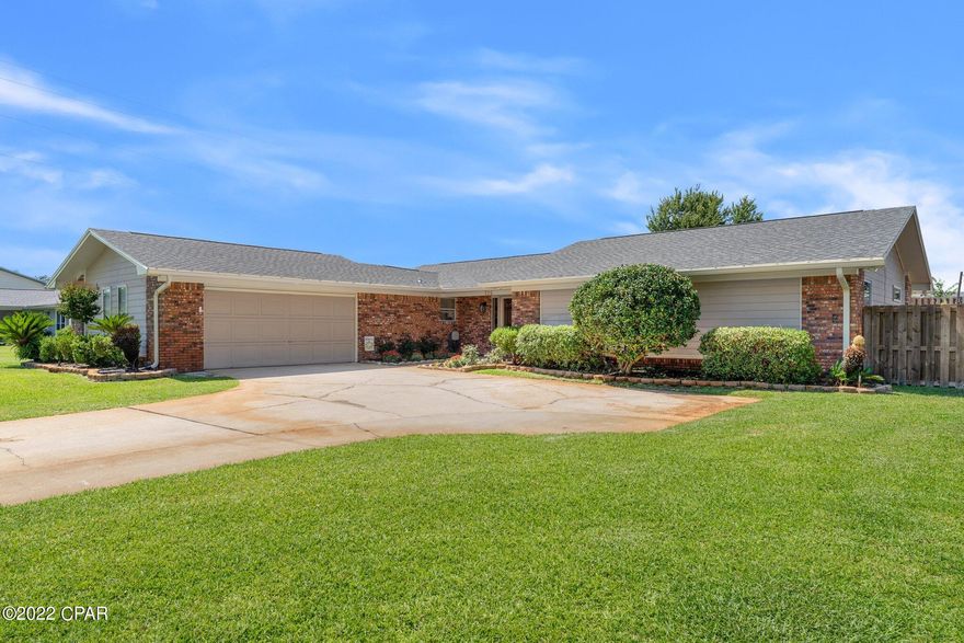 CURRENTLY UNDER CONTRACT, SELLER WILL CONSIDER BACKUP OFFERS.. Totally renovated home convenient to everything. Large, open floor plan with 3 bedrooms & 2 baths. Features include: family room with fireplace; fully equipped kitchen with SS appliances, farmhouse sink, tile backsplash, pantry & breakfast bar; dining area; large master bedroom suite with double closets (1 walk-in) & updated en suite bath; 2 large additional bedrooms, sharing an updated bath with double sinks; above-ground pool with professional deck, large outdoor entertaining area, nicely landscaped yard with sprinkler system, privacy fence; side-entry double garage; roof replaced in 2018; new HVAC in 2022; crown molding, chair rail, accent tile, luxury vinyl plank flooring, ceiling fans & much more. Hot tub is negotiable.