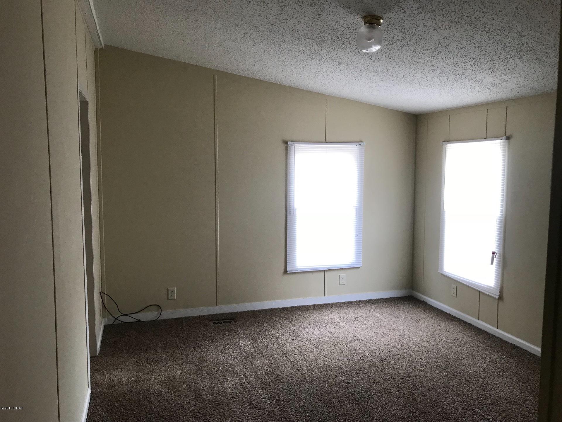 [No Recorded Subdiv] - Residential Lease