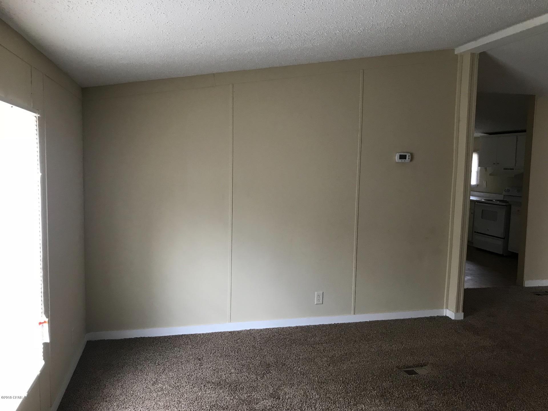 [No Recorded Subdiv] - Residential Lease