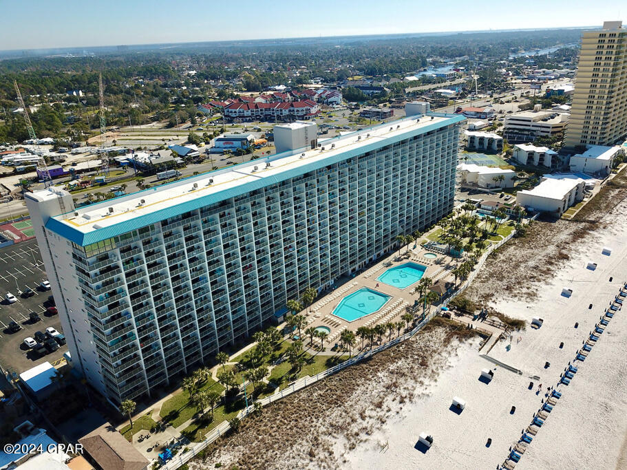 The Summit - Residential