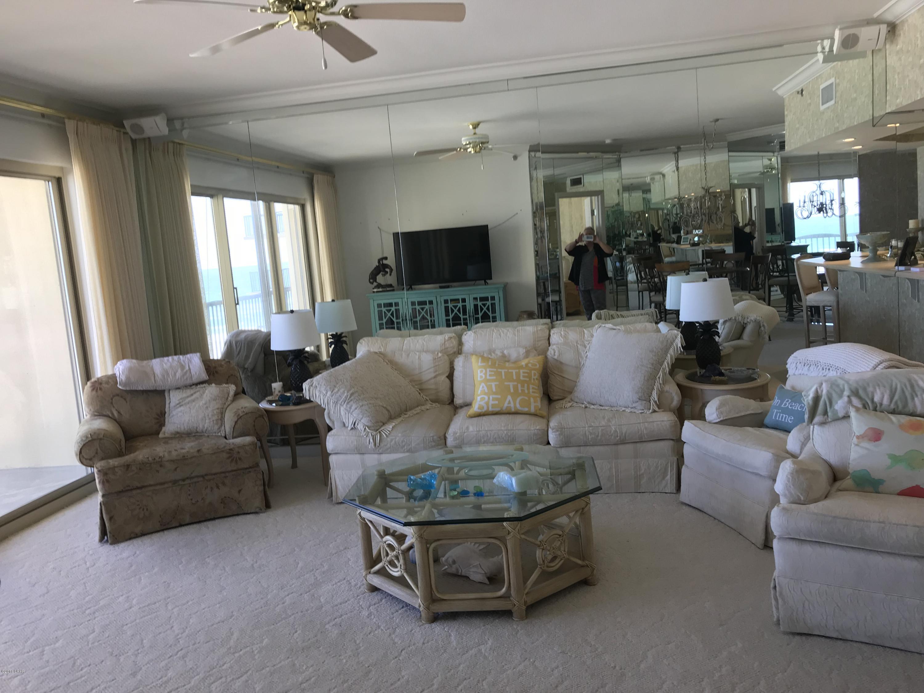 Summerwinds Condo - Residential