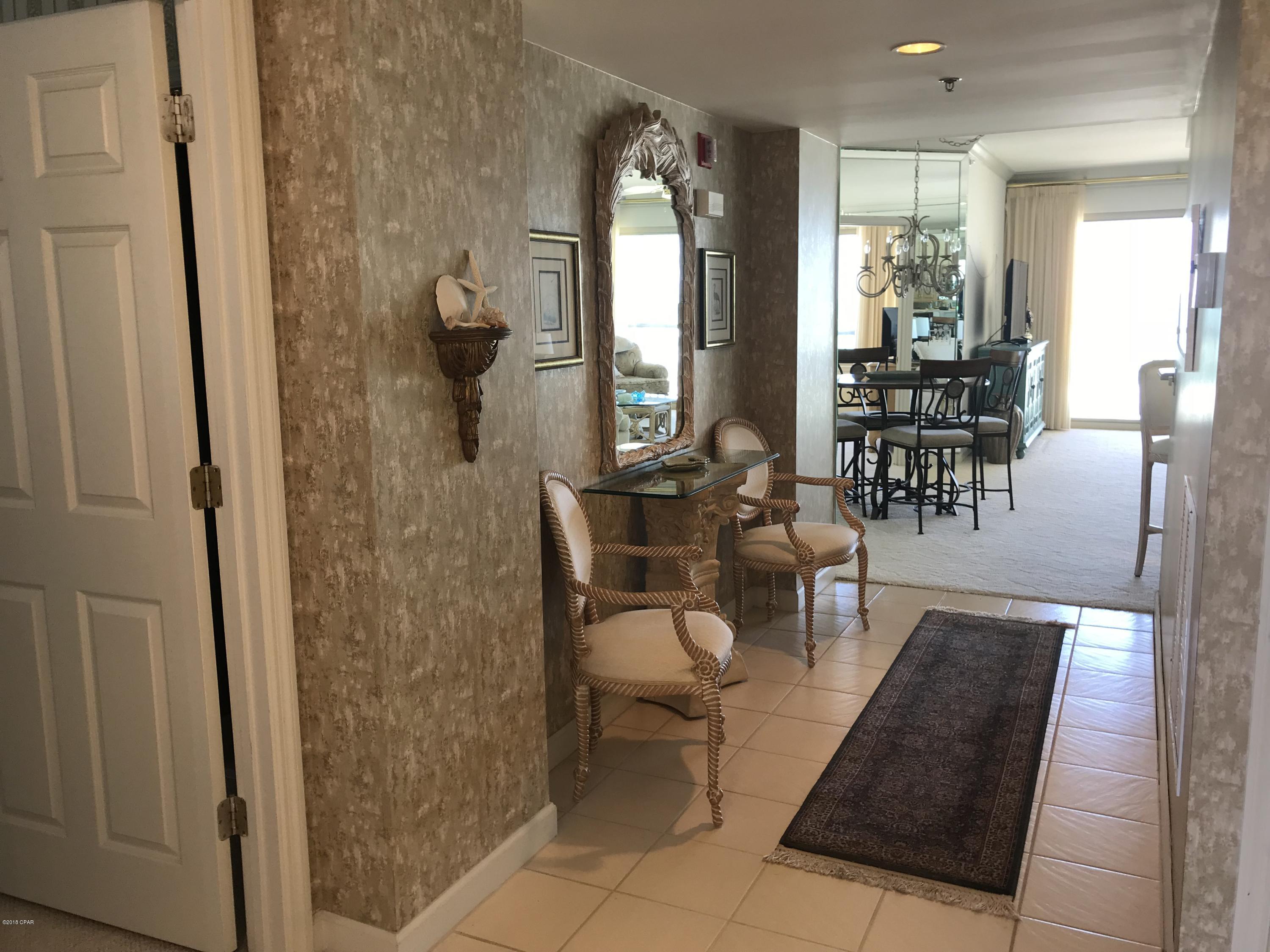 Summerwinds Condo - Residential