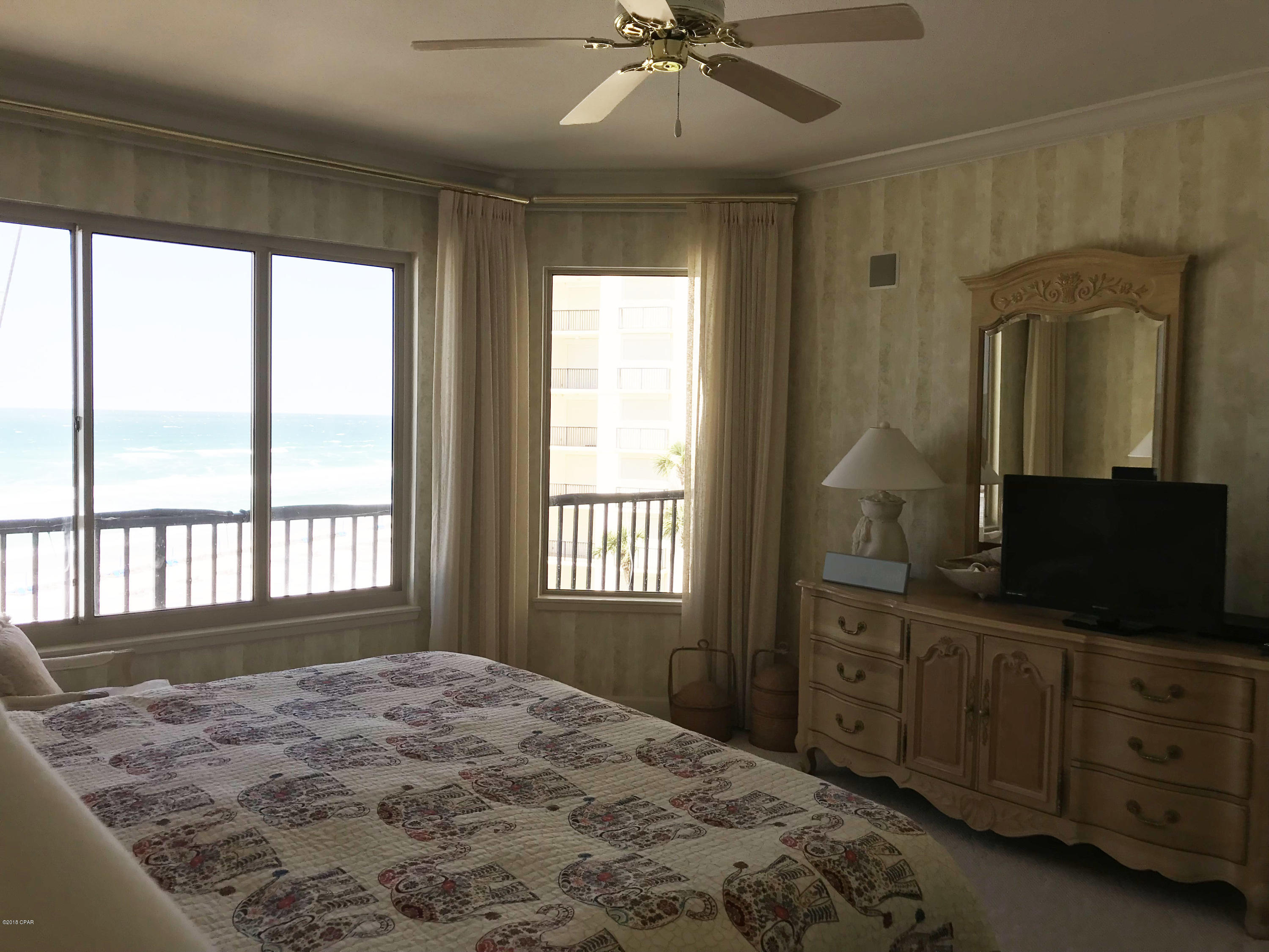 Summerwinds Condo - Residential
