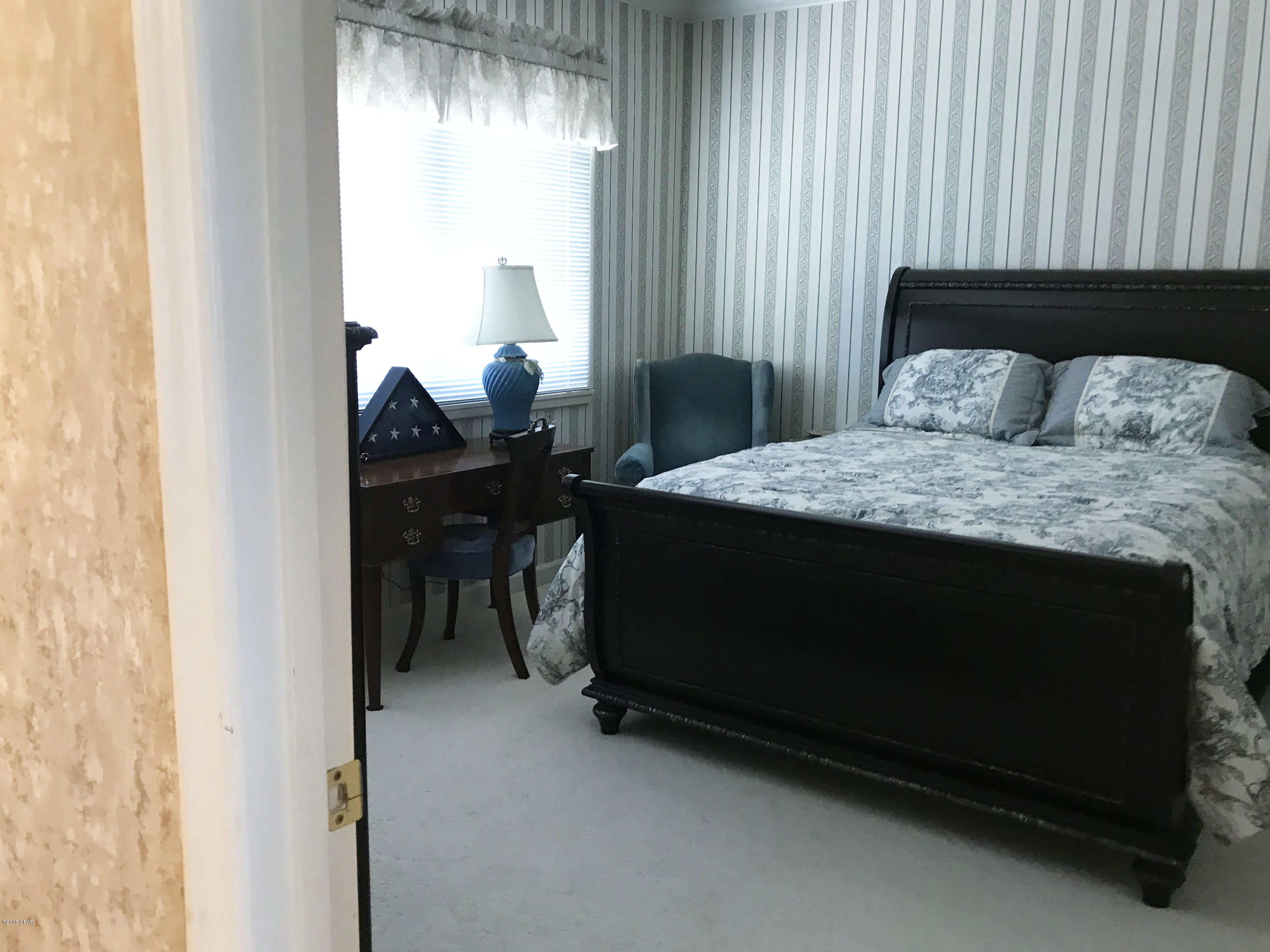 Summerwinds Condo - Residential