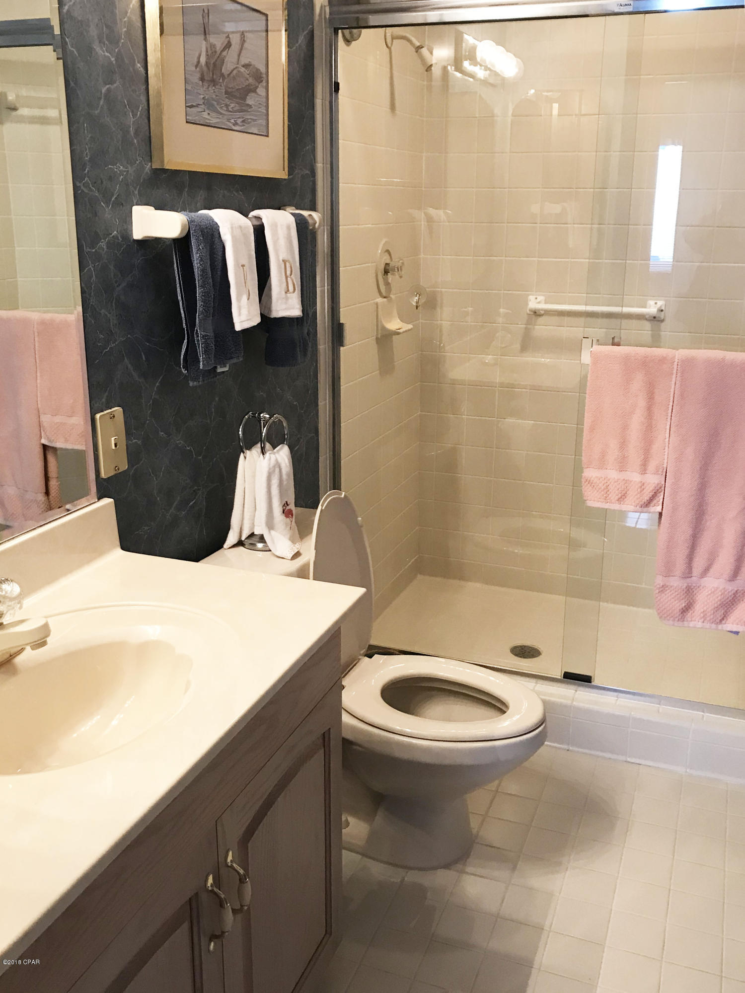 Summerwinds Condo - Residential