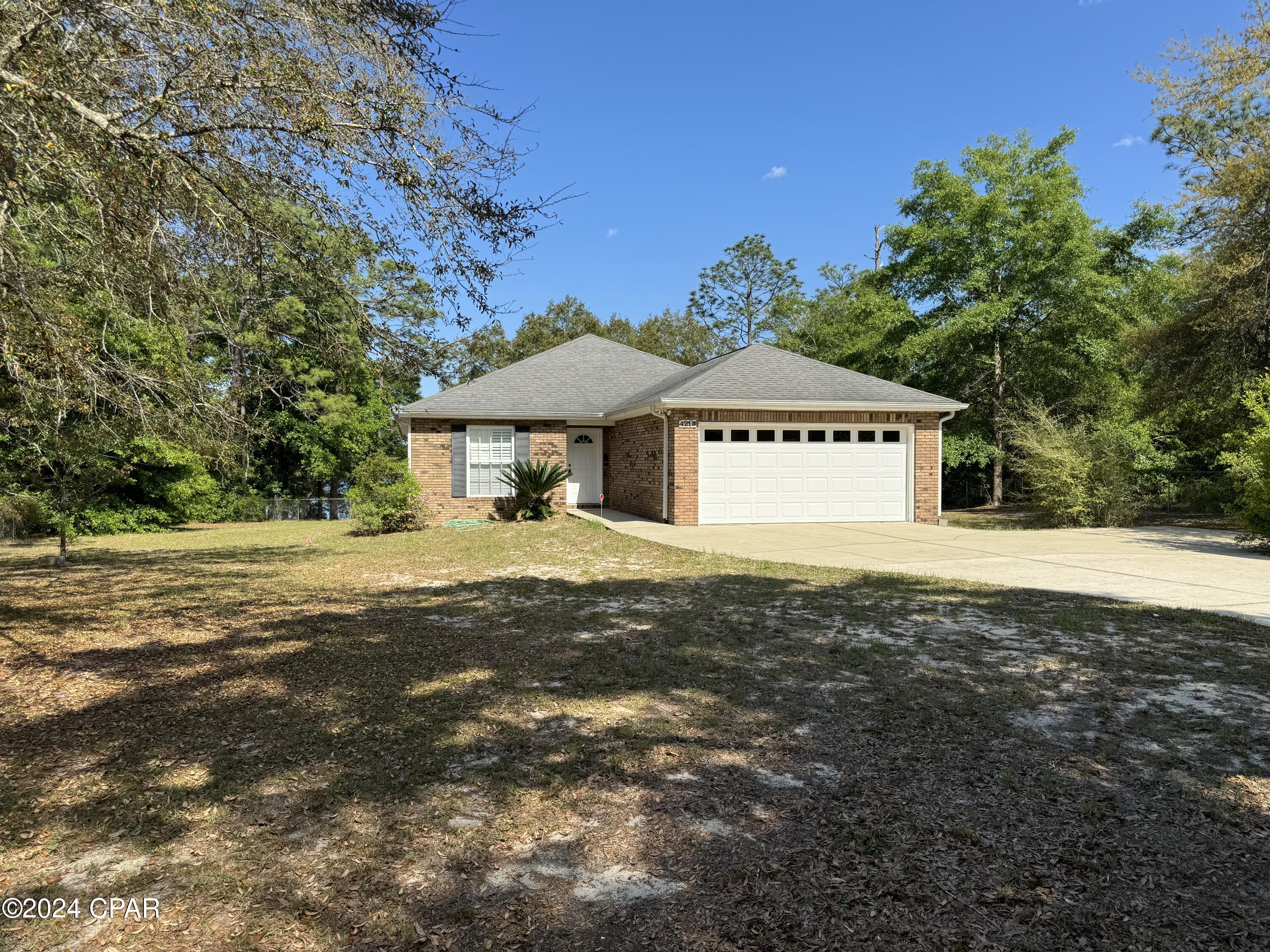 Leisure Lakes - Residential Lease