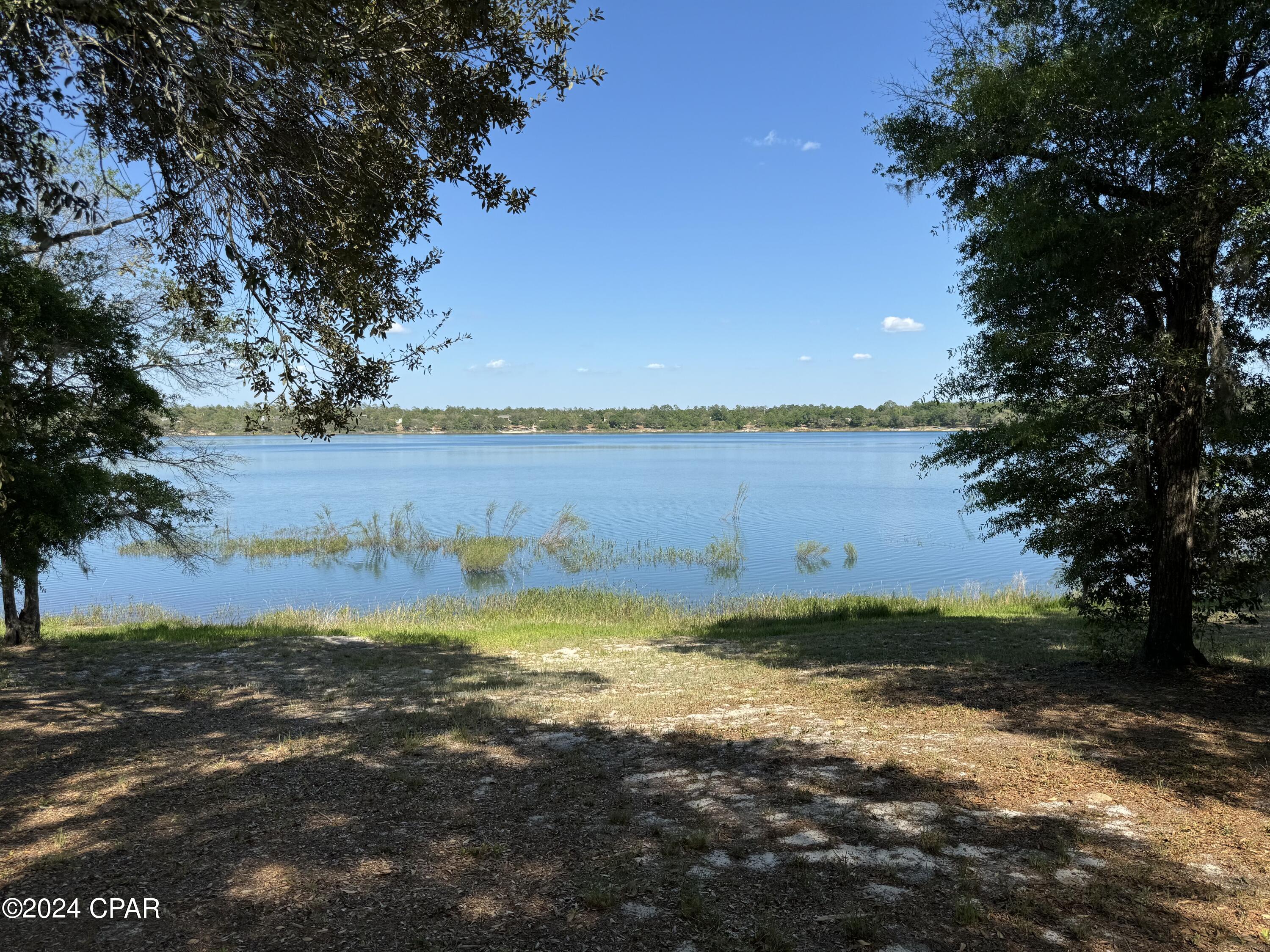 Leisure Lakes - Residential Lease