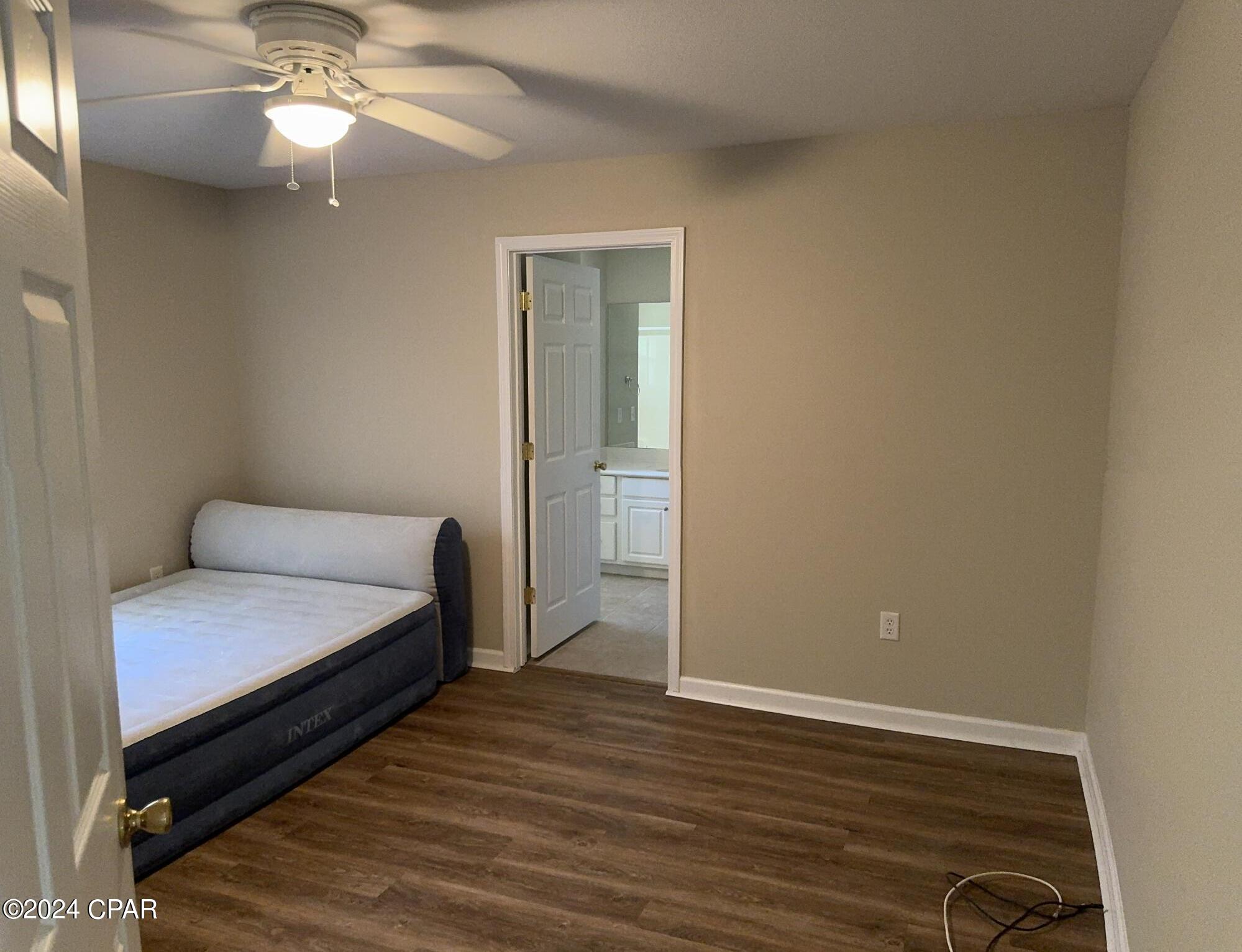 Leisure Lakes - Residential Lease