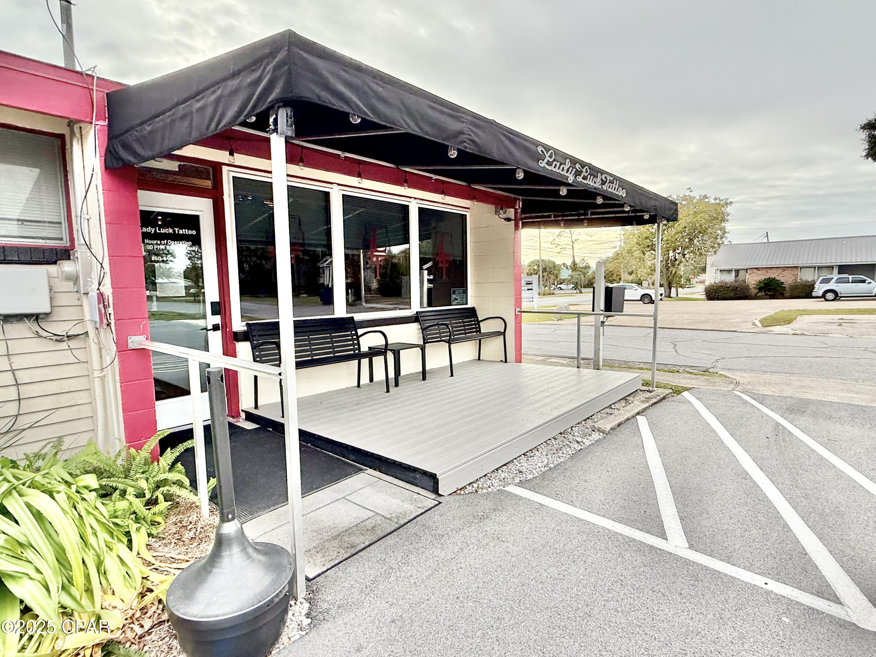 [No Recorded Subdiv] - Commercial Sale