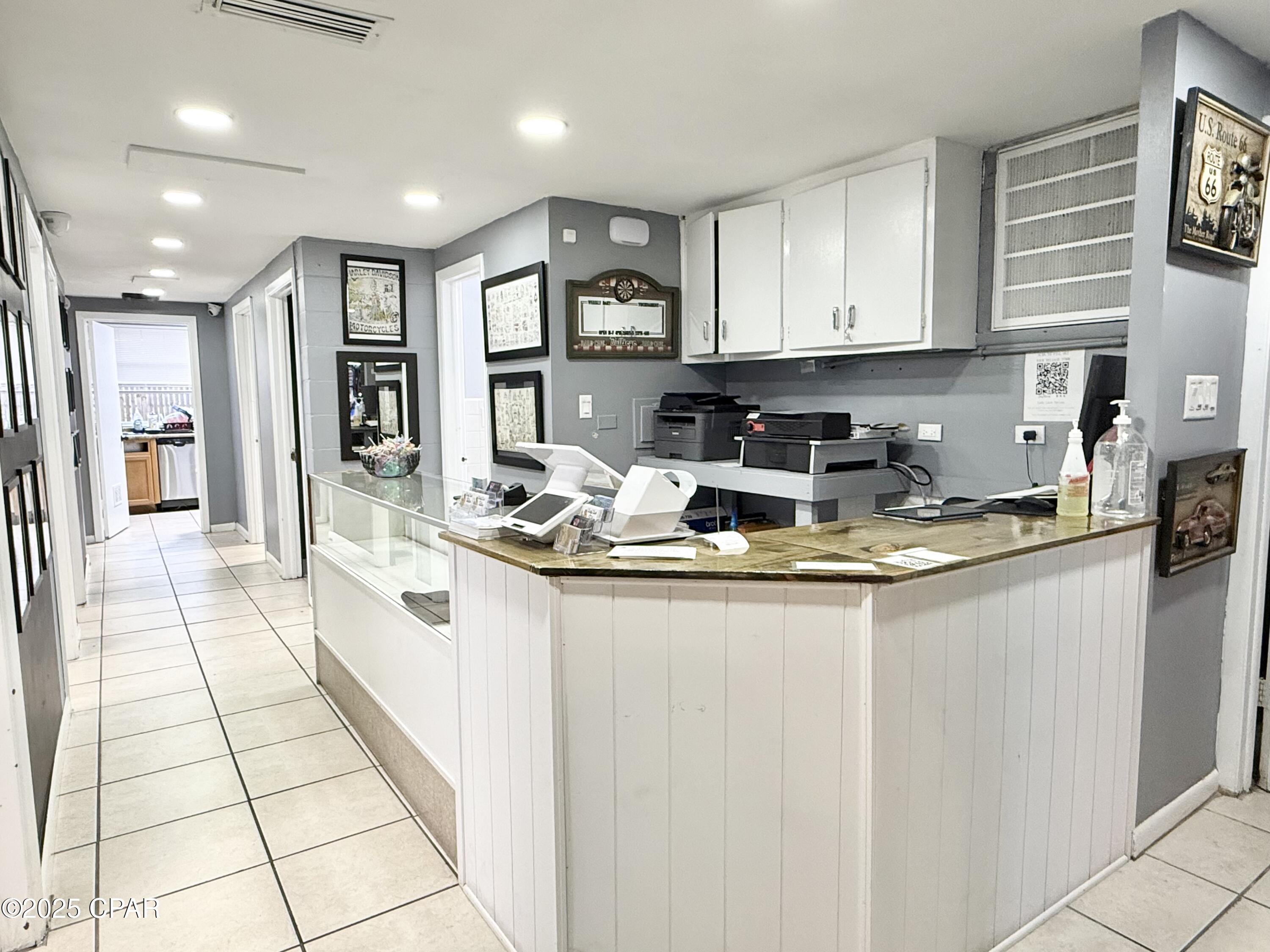 [No Recorded Subdiv] - Commercial Sale