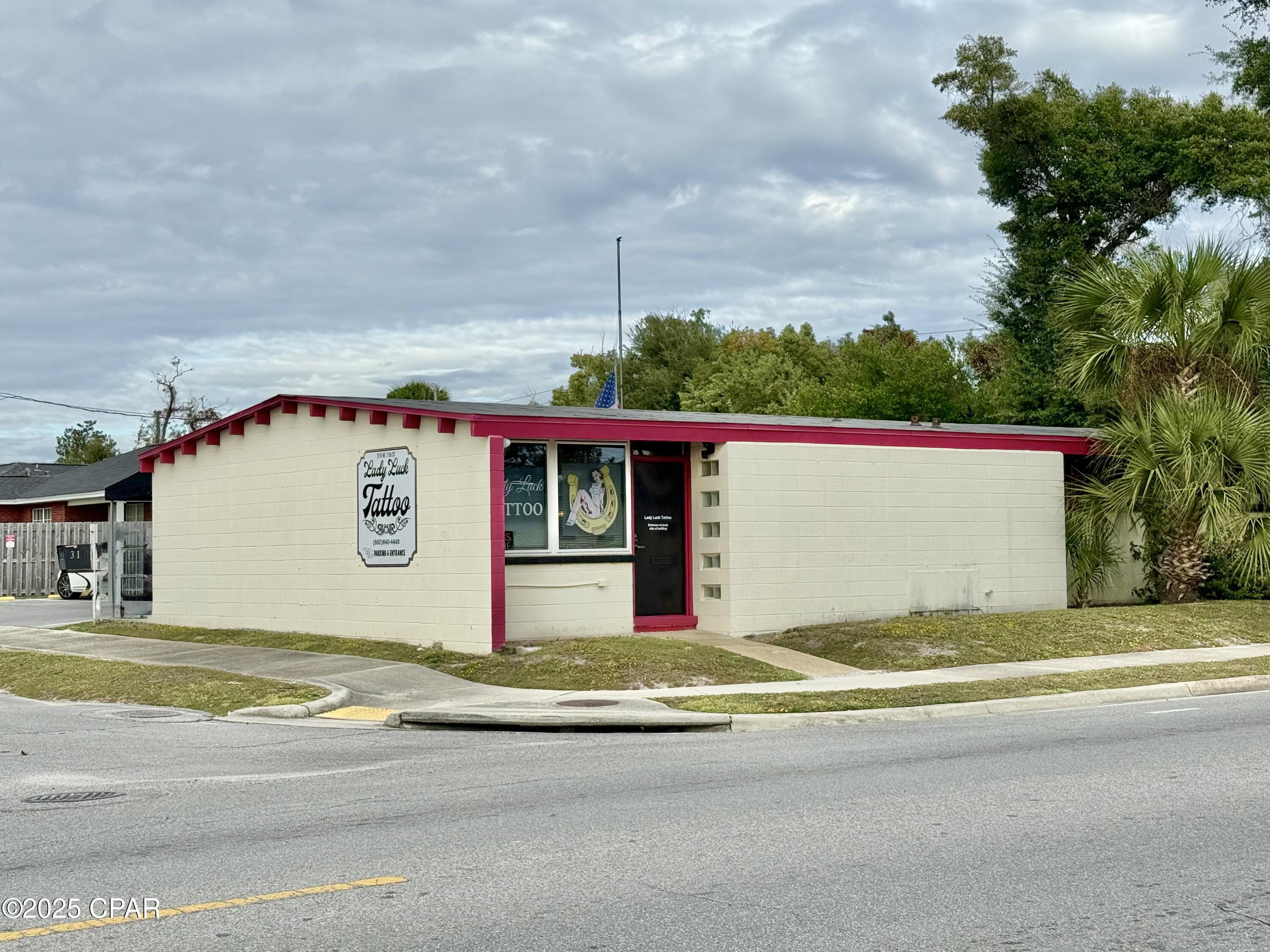 [No Recorded Subdiv] - Commercial Sale