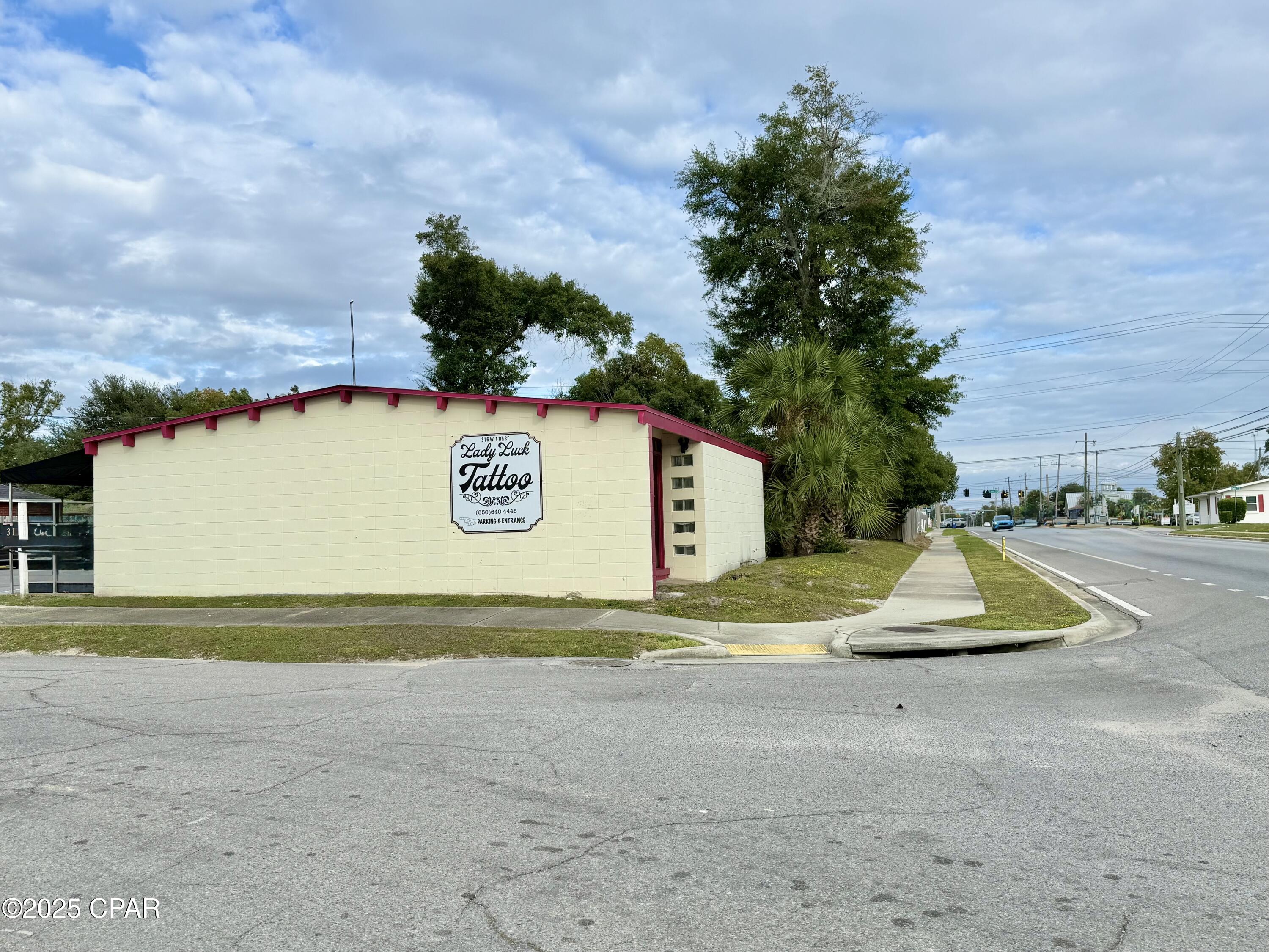 [No Recorded Subdiv] - Commercial Sale