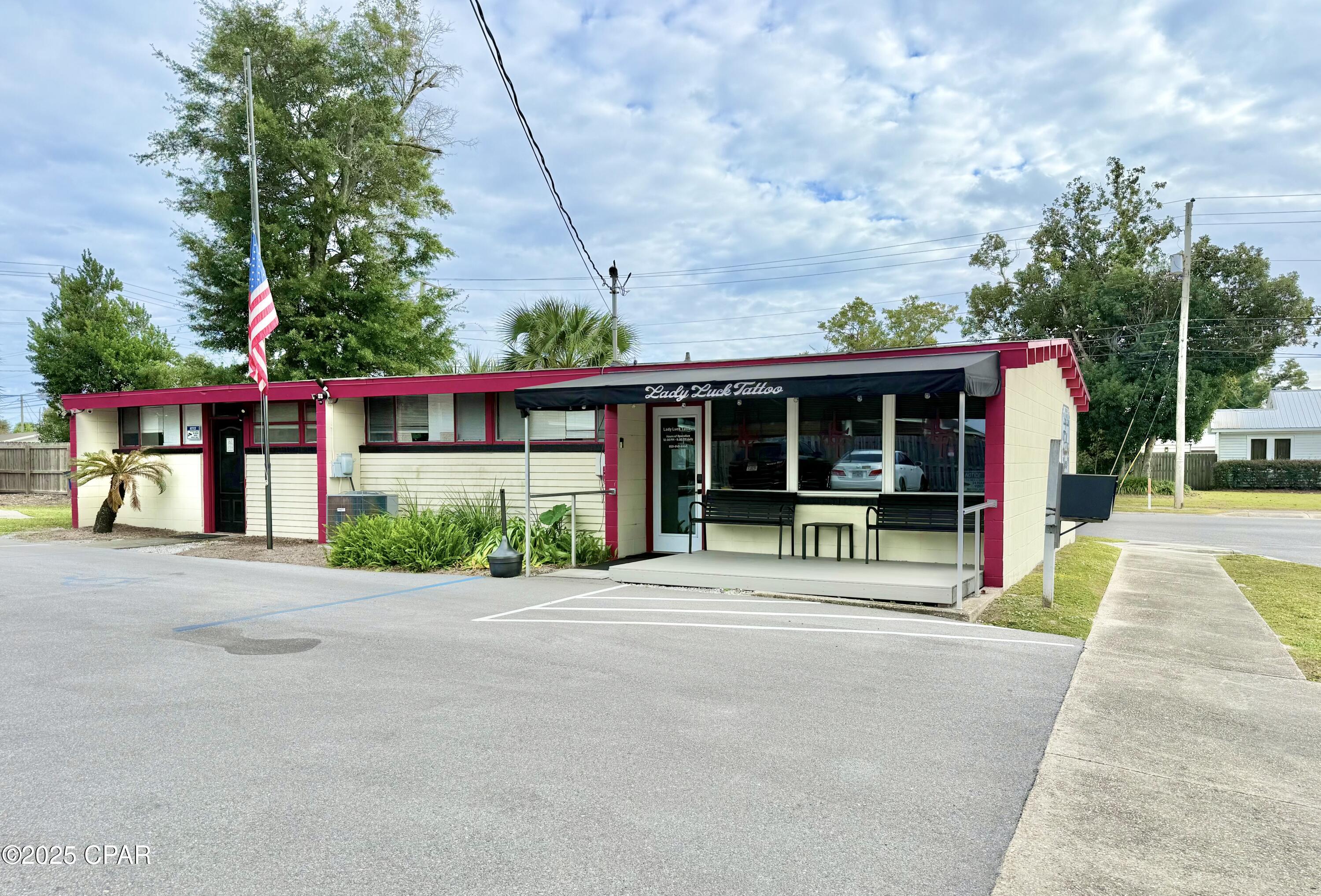 [No Recorded Subdiv] - Commercial Sale