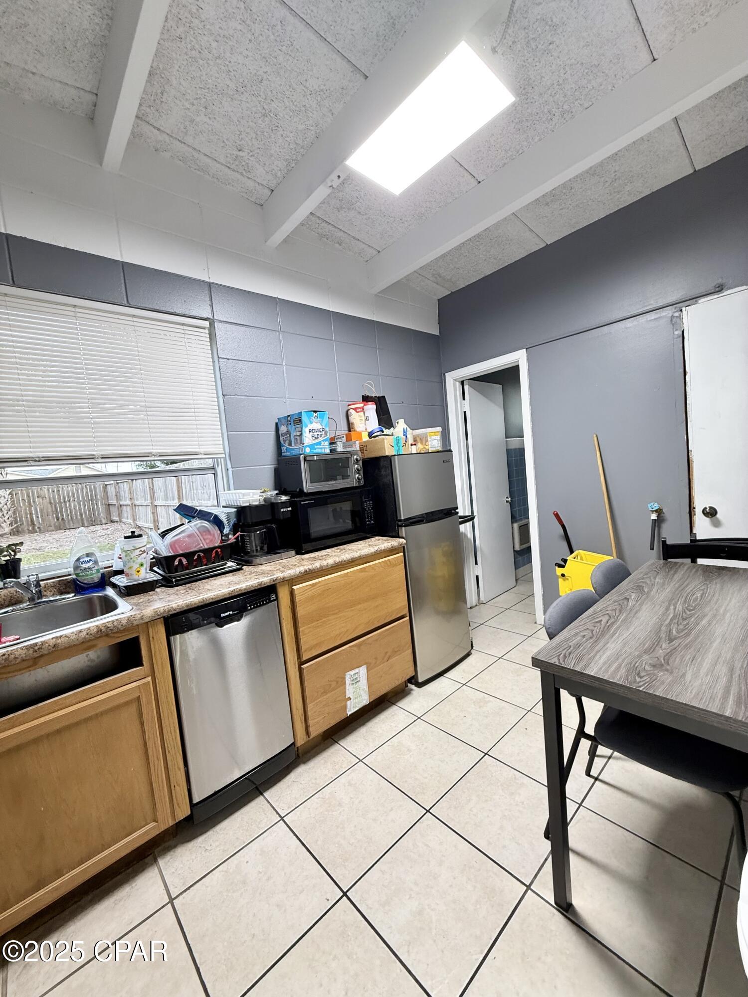 [No Recorded Subdiv] - Commercial Sale