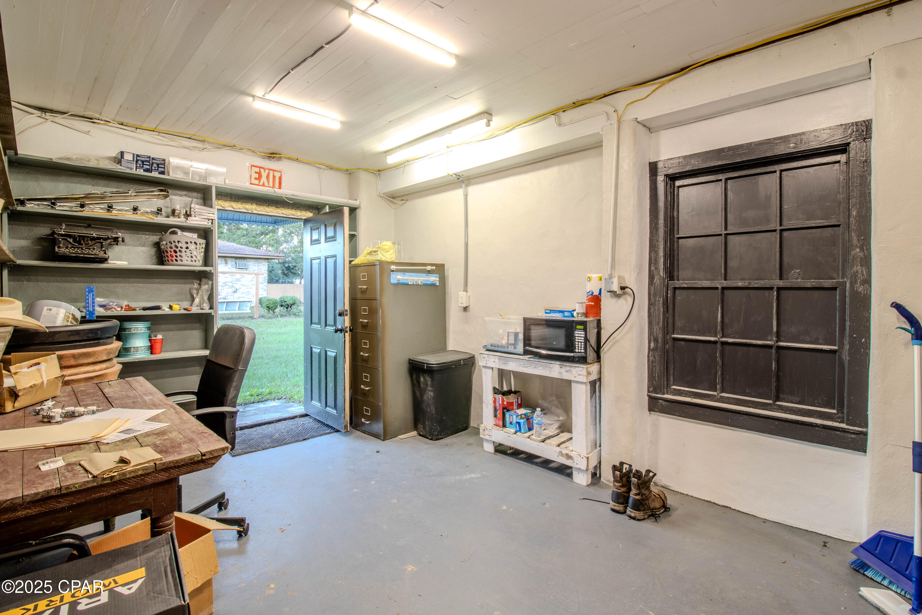 [No Recorded Subdiv] - Commercial Sale