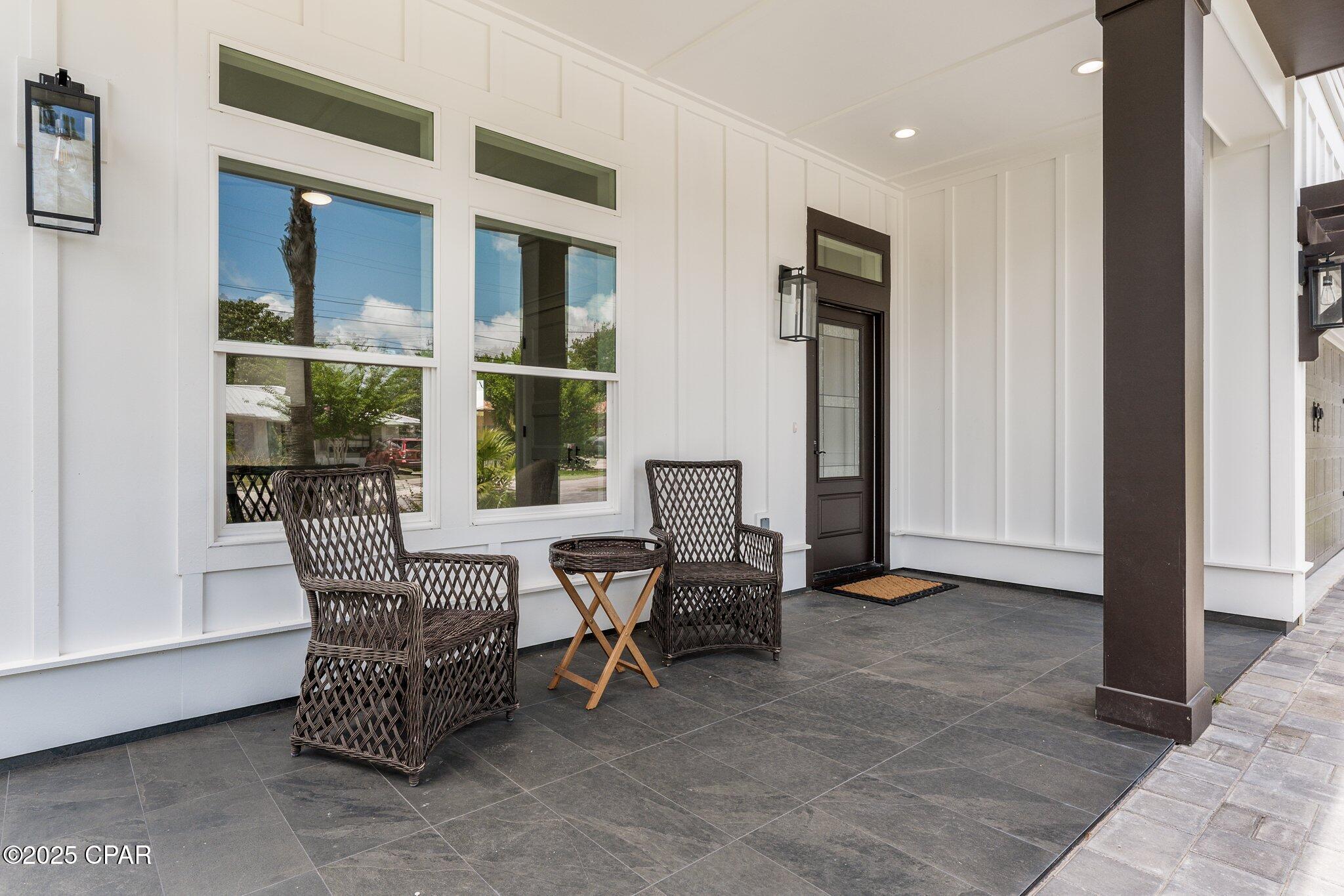 Hutchison's 1st To Bahama Bch - Residential