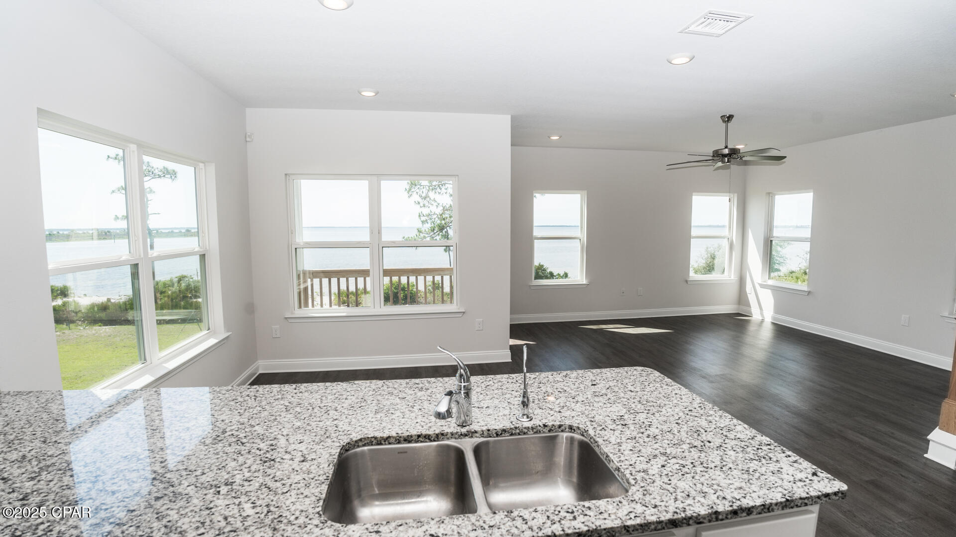 Panama City, Florida 32404, United States, 3 Bedrooms Bedrooms, ,3 BathroomsBathrooms,Residential,Active,137495