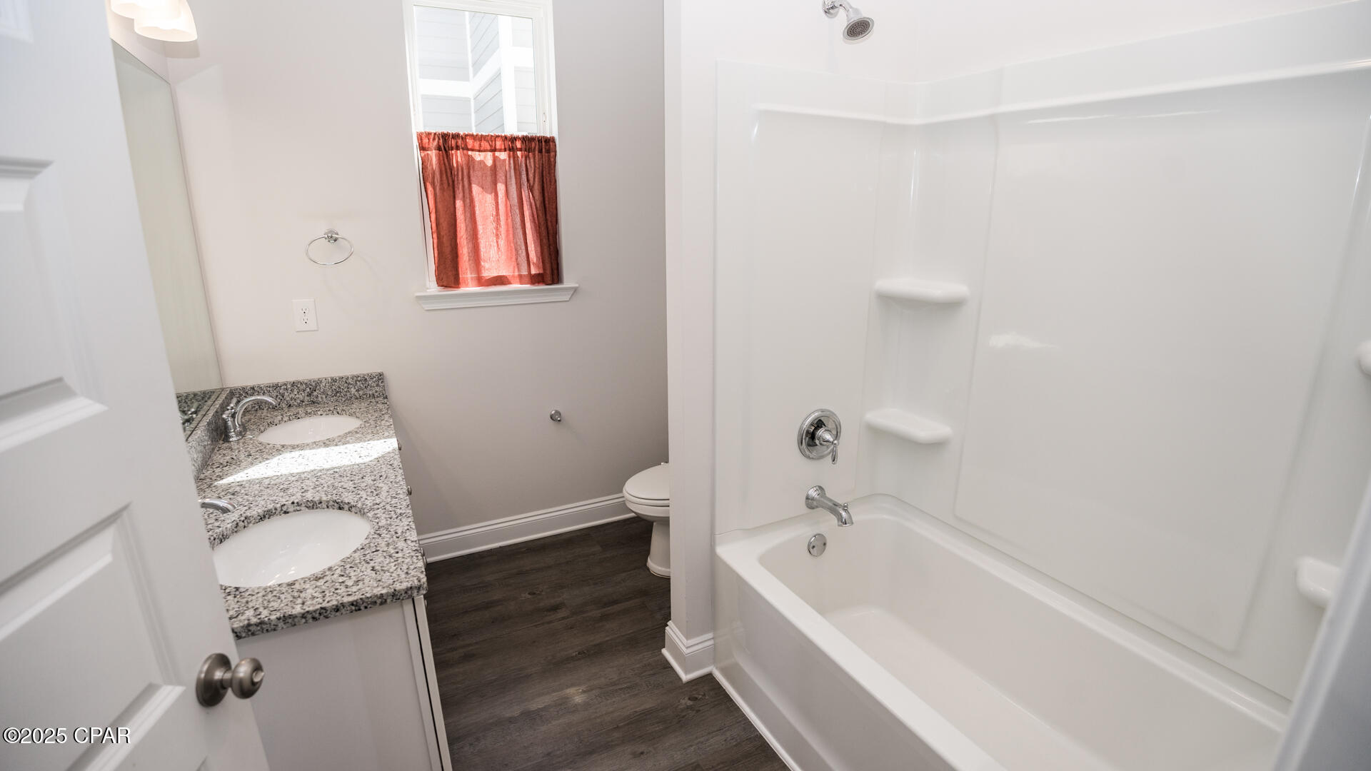 Panama City, Florida 32404, United States, 3 Bedrooms Bedrooms, ,3 BathroomsBathrooms,Residential,Active,137495