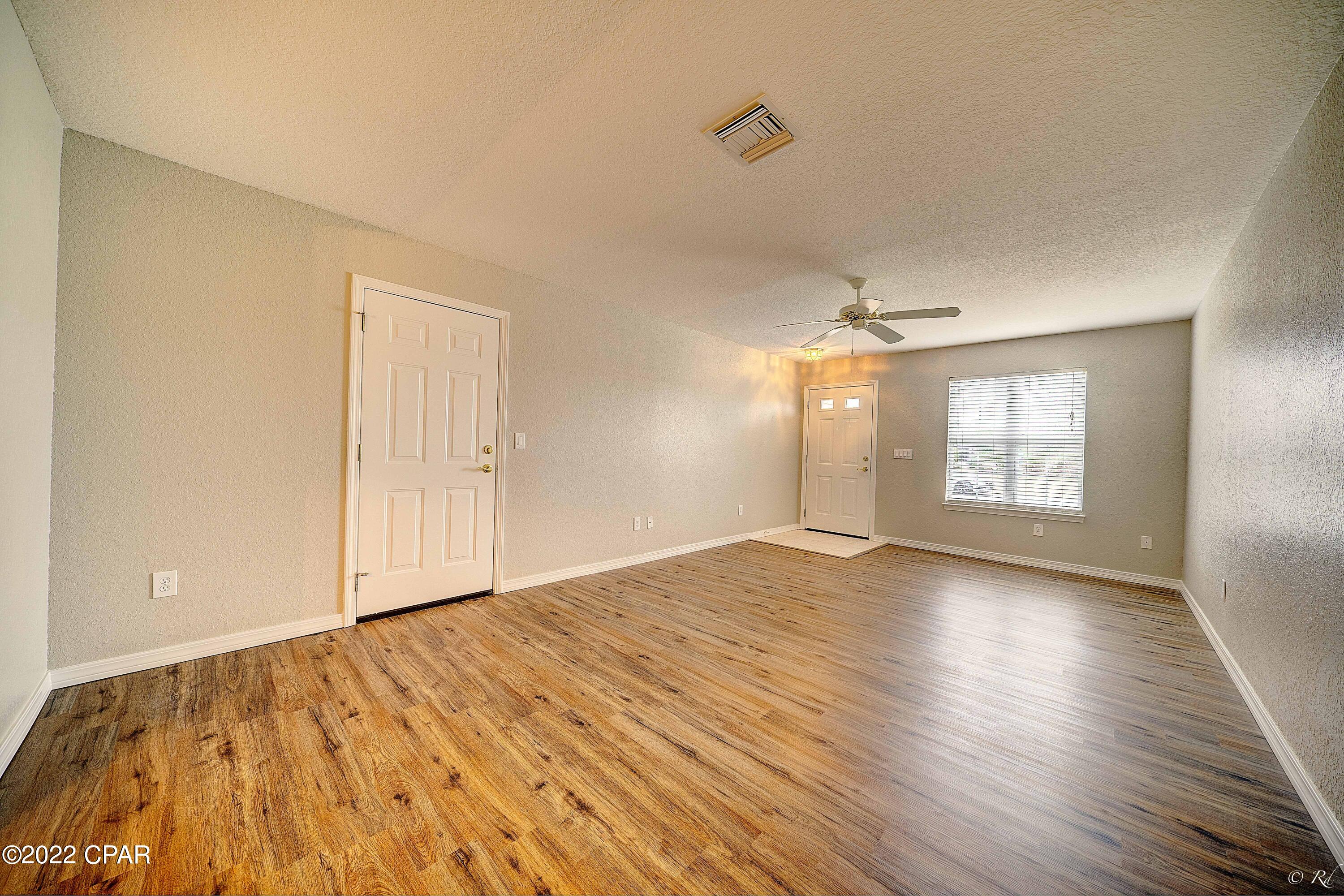 Hammocks Phase VII - Residential Lease