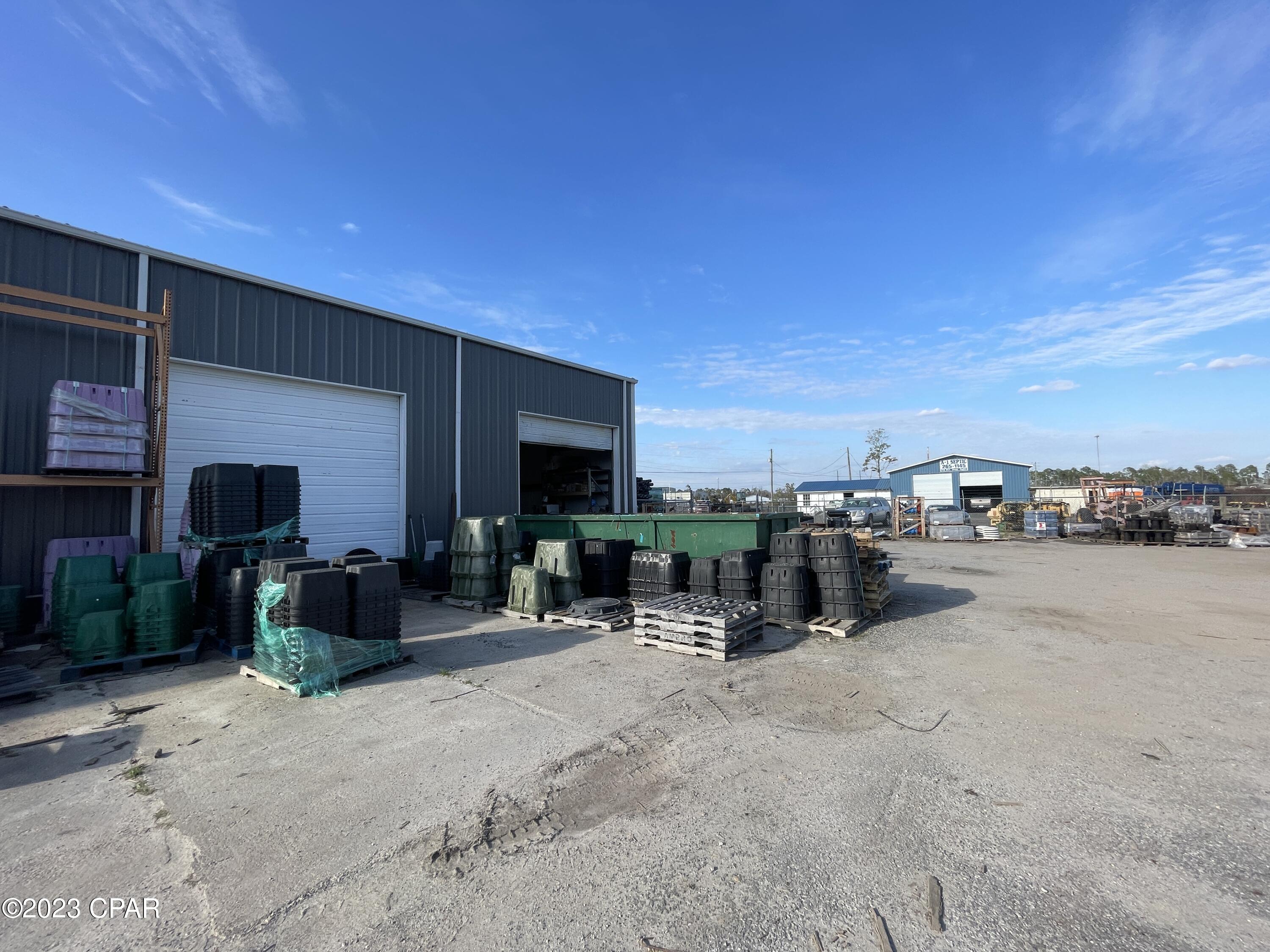 [No Recorded Subdiv] - Commercial Sale