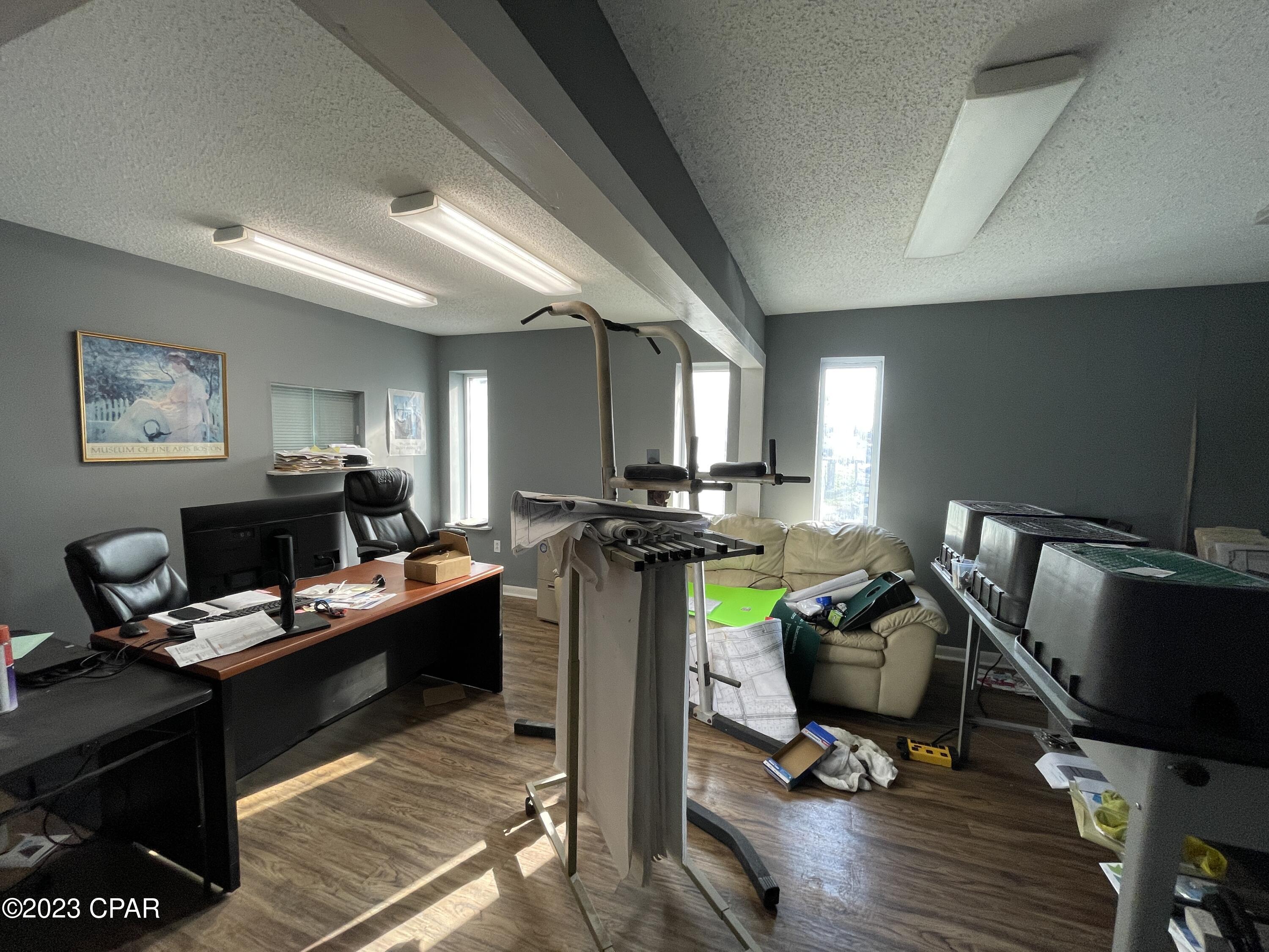 [No Recorded Subdiv] - Commercial Sale