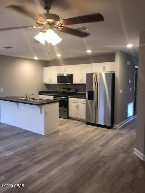 [No Recorded Subdiv] - Residential Lease