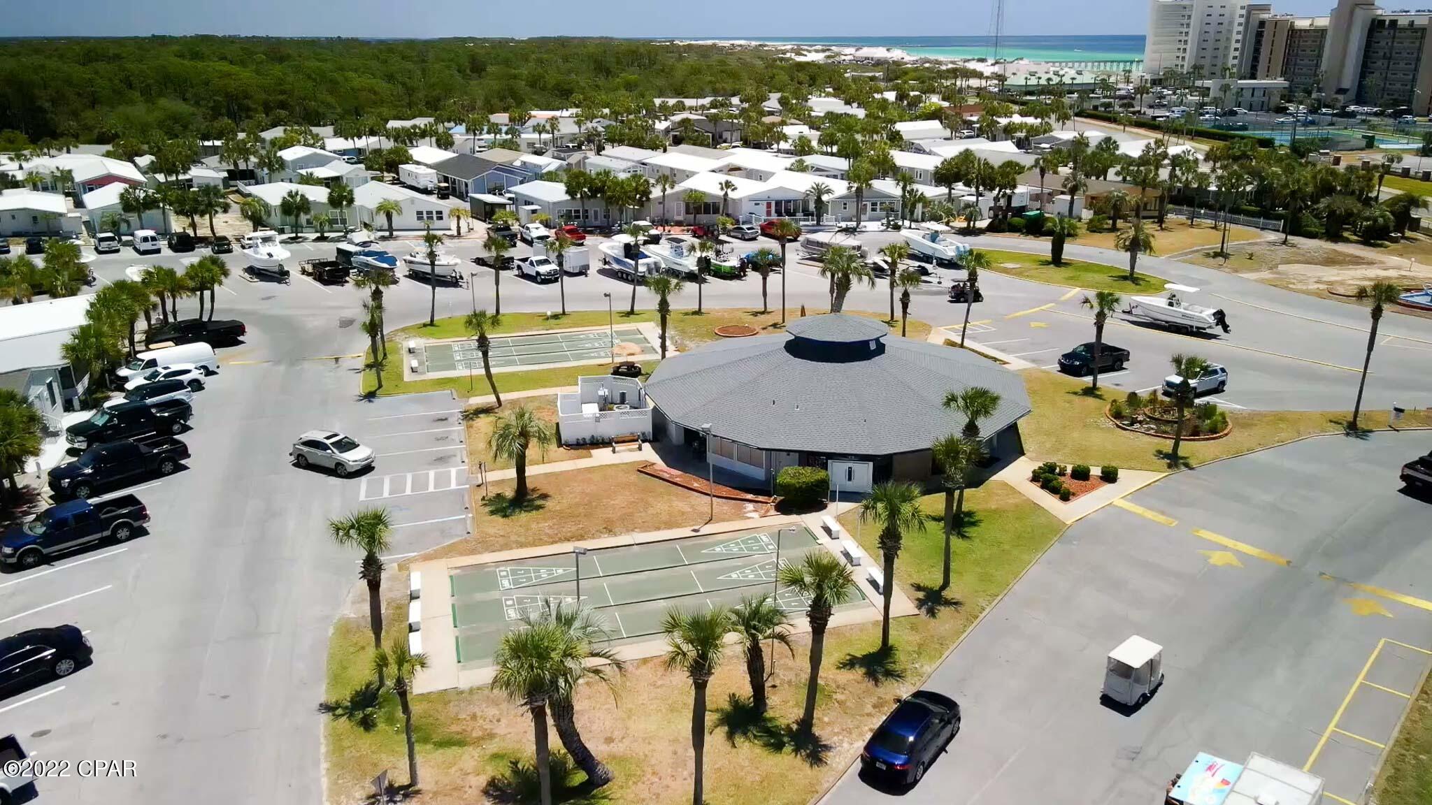 Venture Out Travel Trail - Land