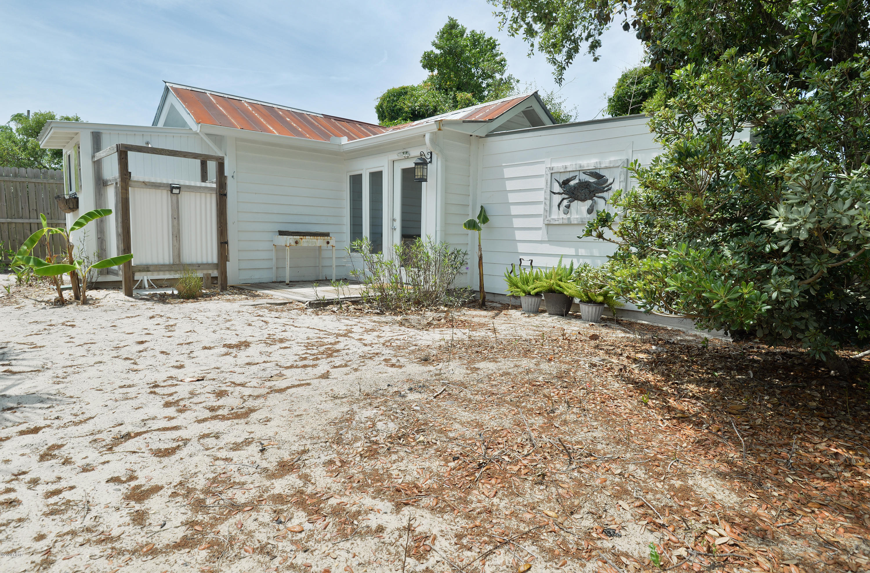 Laguna Beach Estates 7th Add - Residential