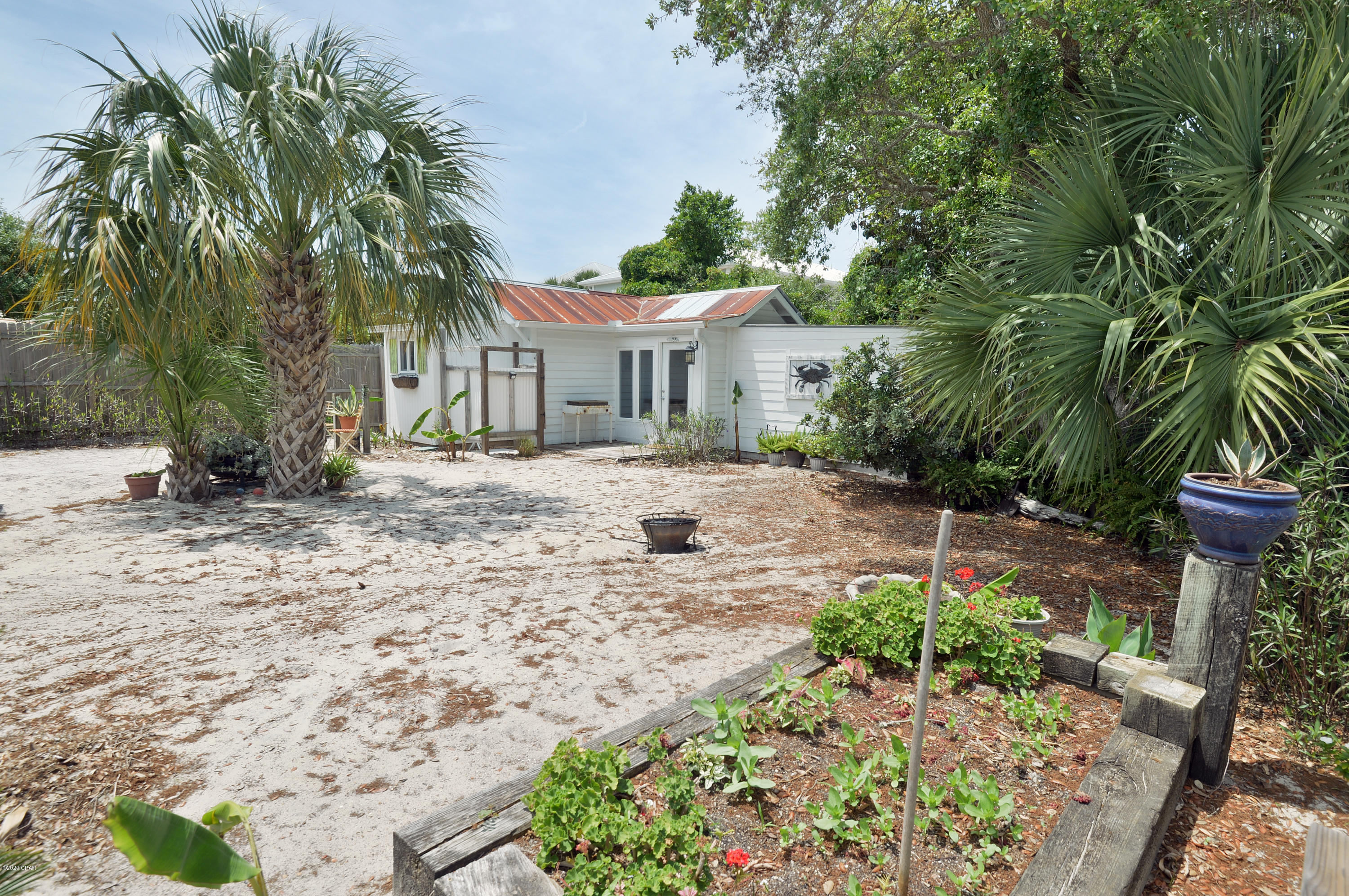 Laguna Beach Estates 7th Add - Residential