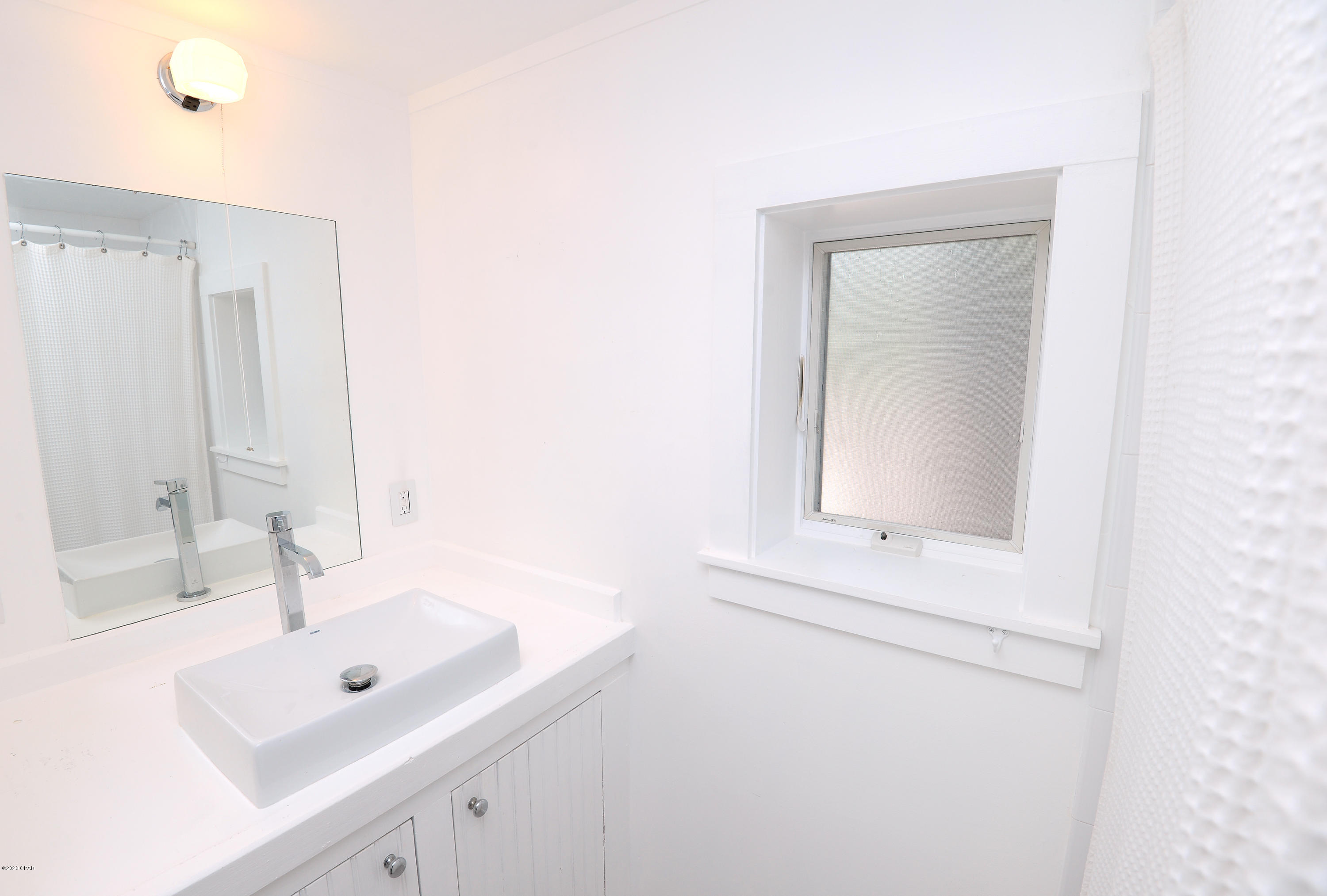 Laguna Beach Estates 7th Add - Residential