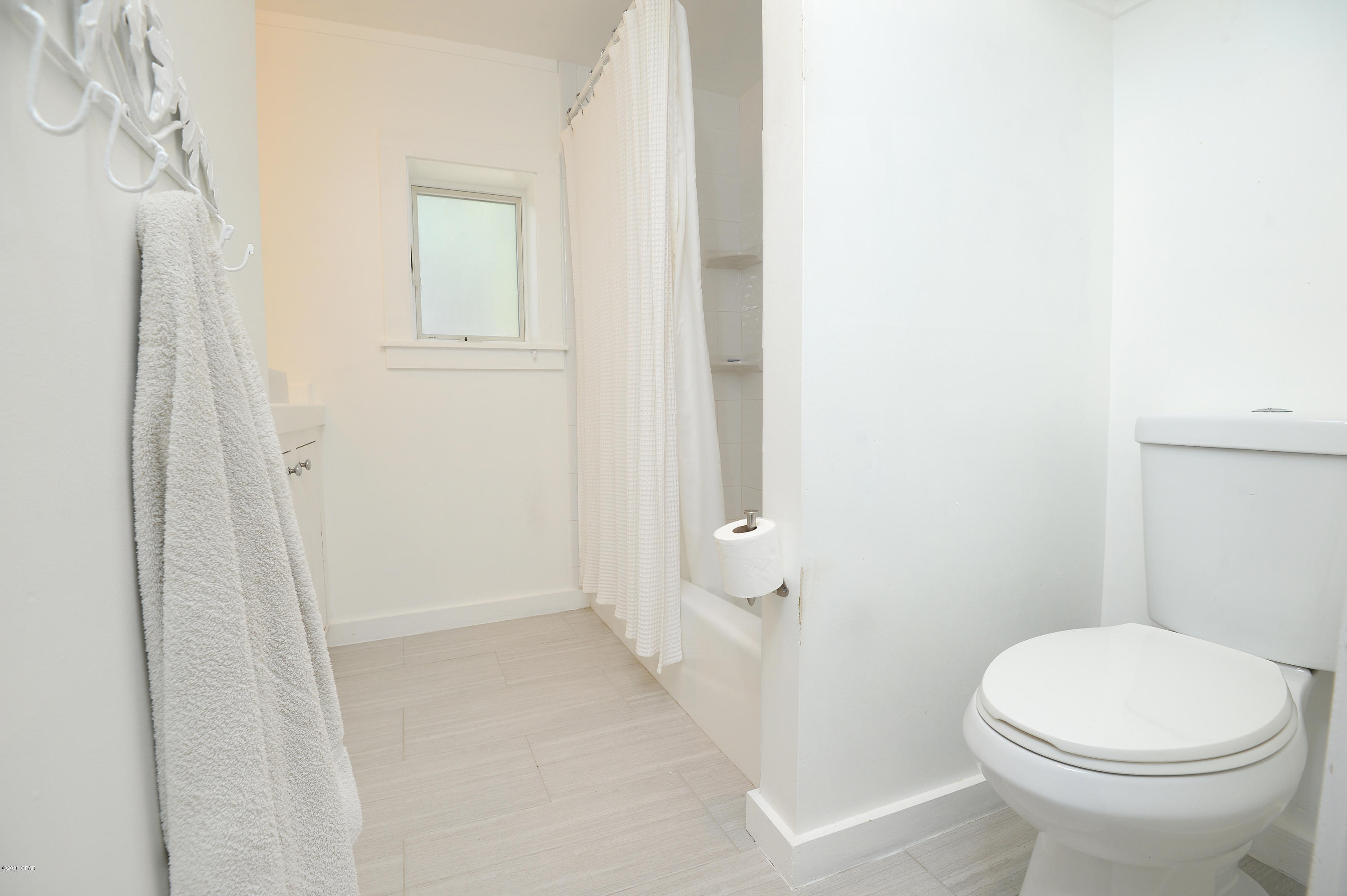 Laguna Beach Estates 7th Add - Residential