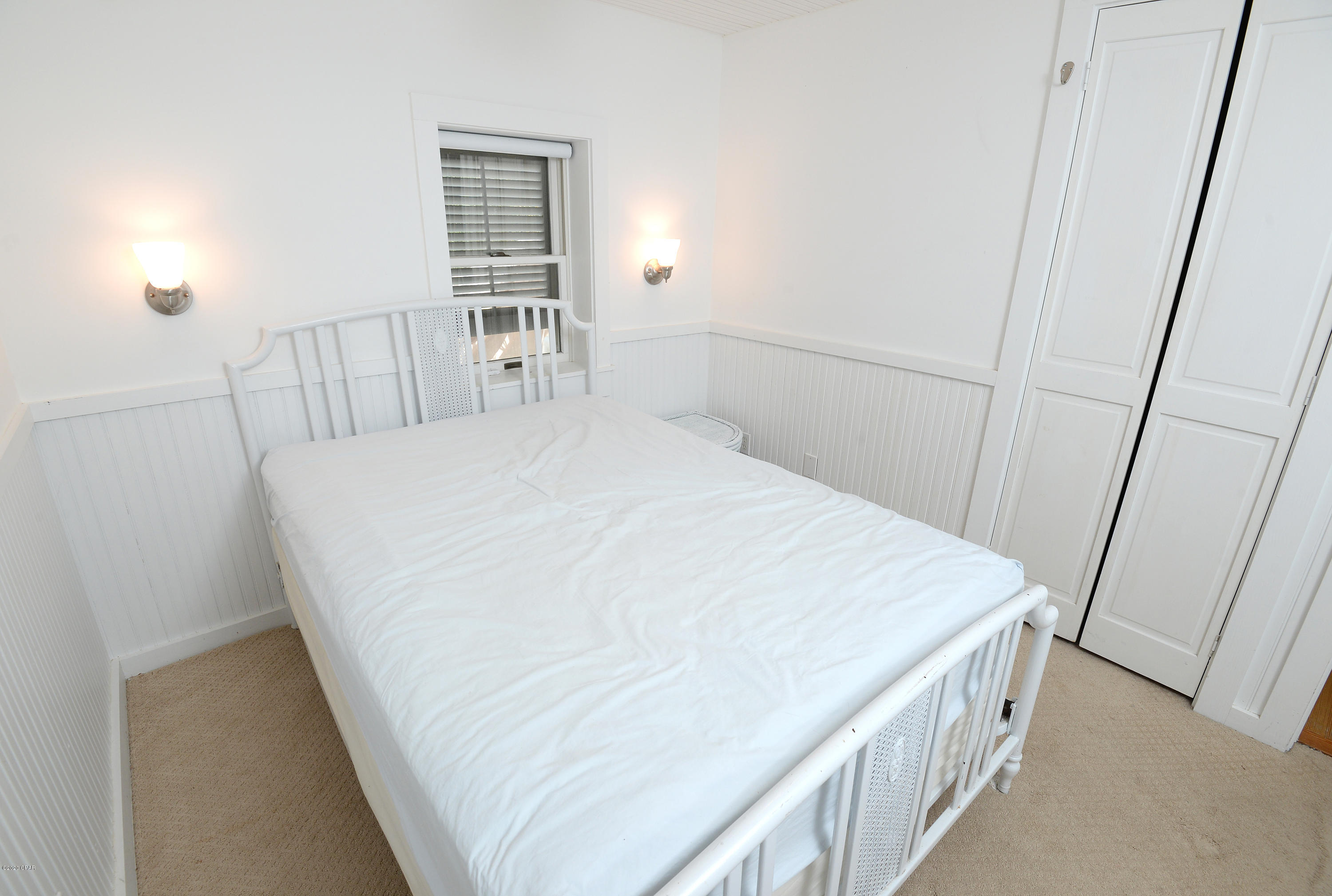 Laguna Beach Estates 7th Add - Residential