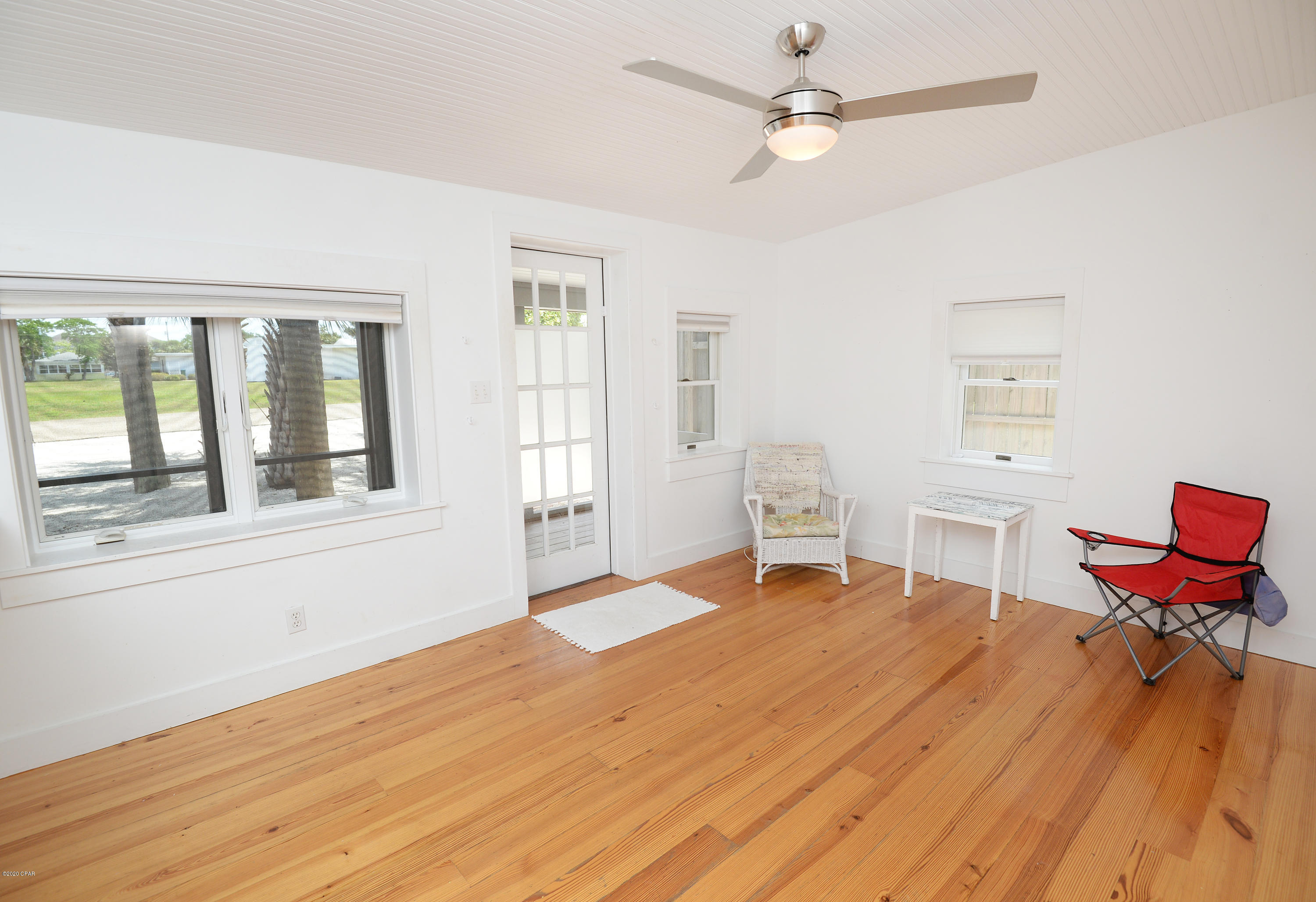 Laguna Beach Estates 7th Add - Residential