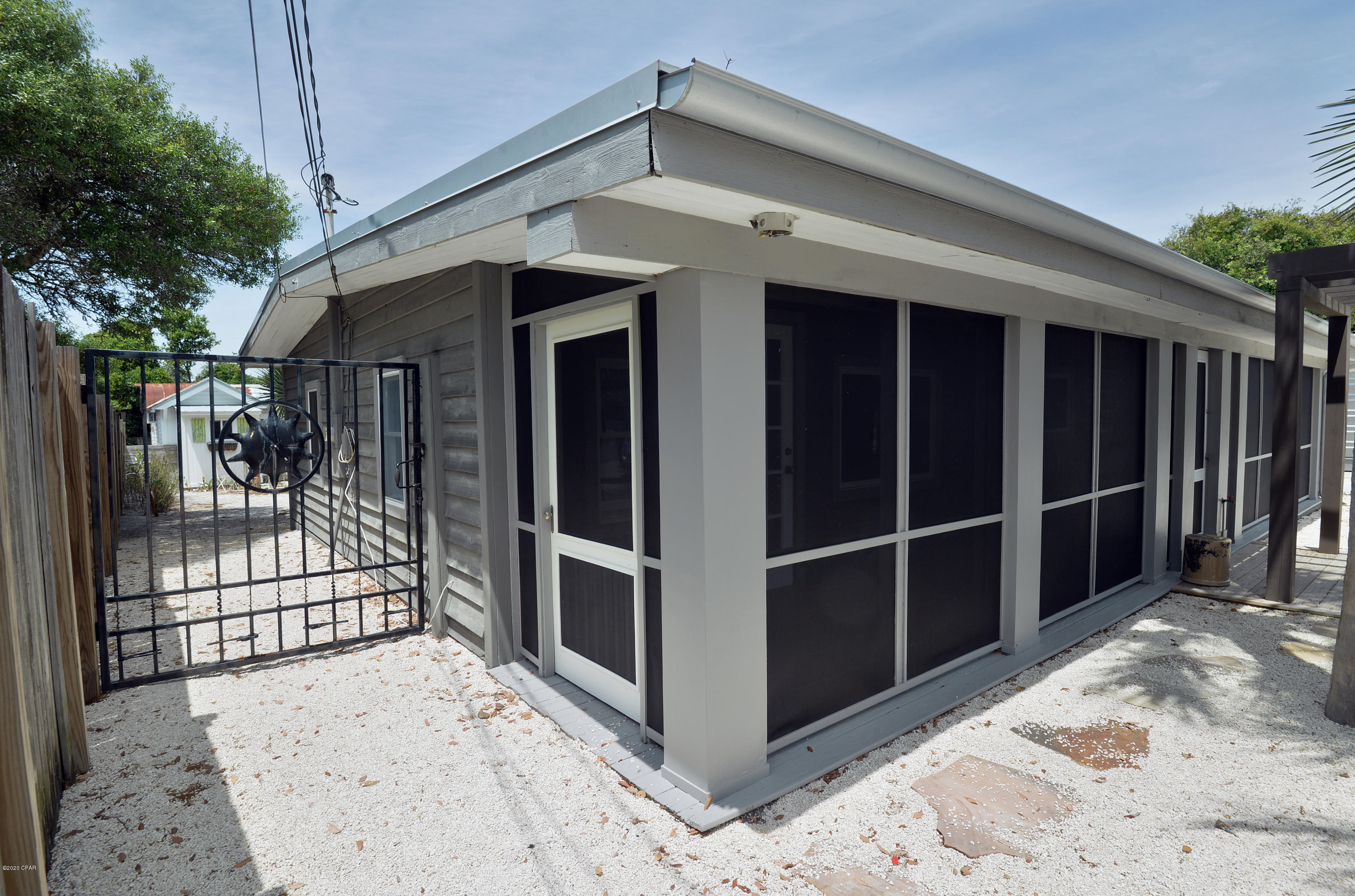 Laguna Beach Estates 7th Add - Residential