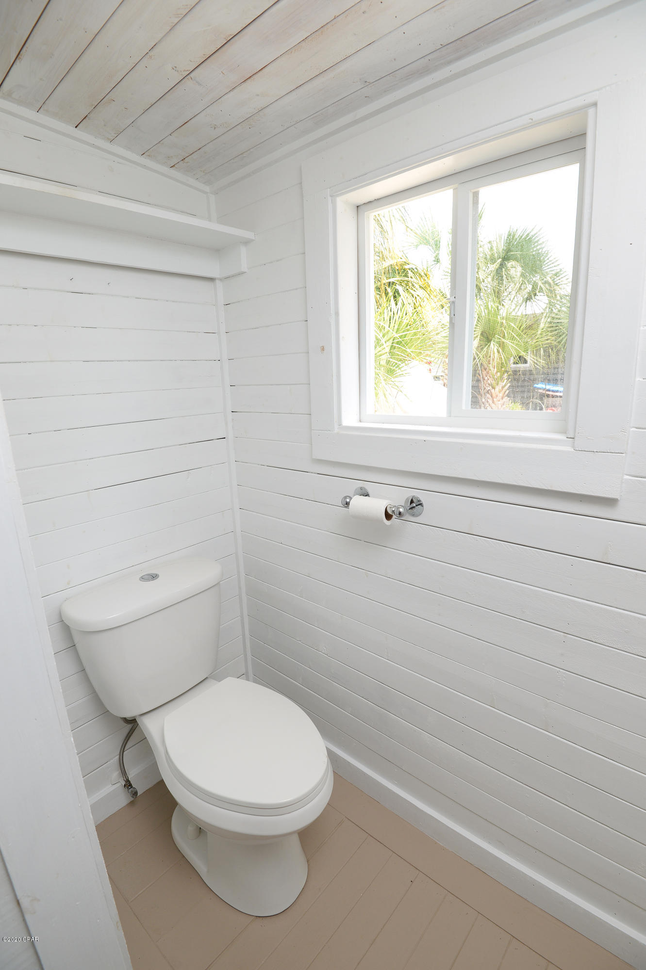 Laguna Beach Estates 7th Add - Residential