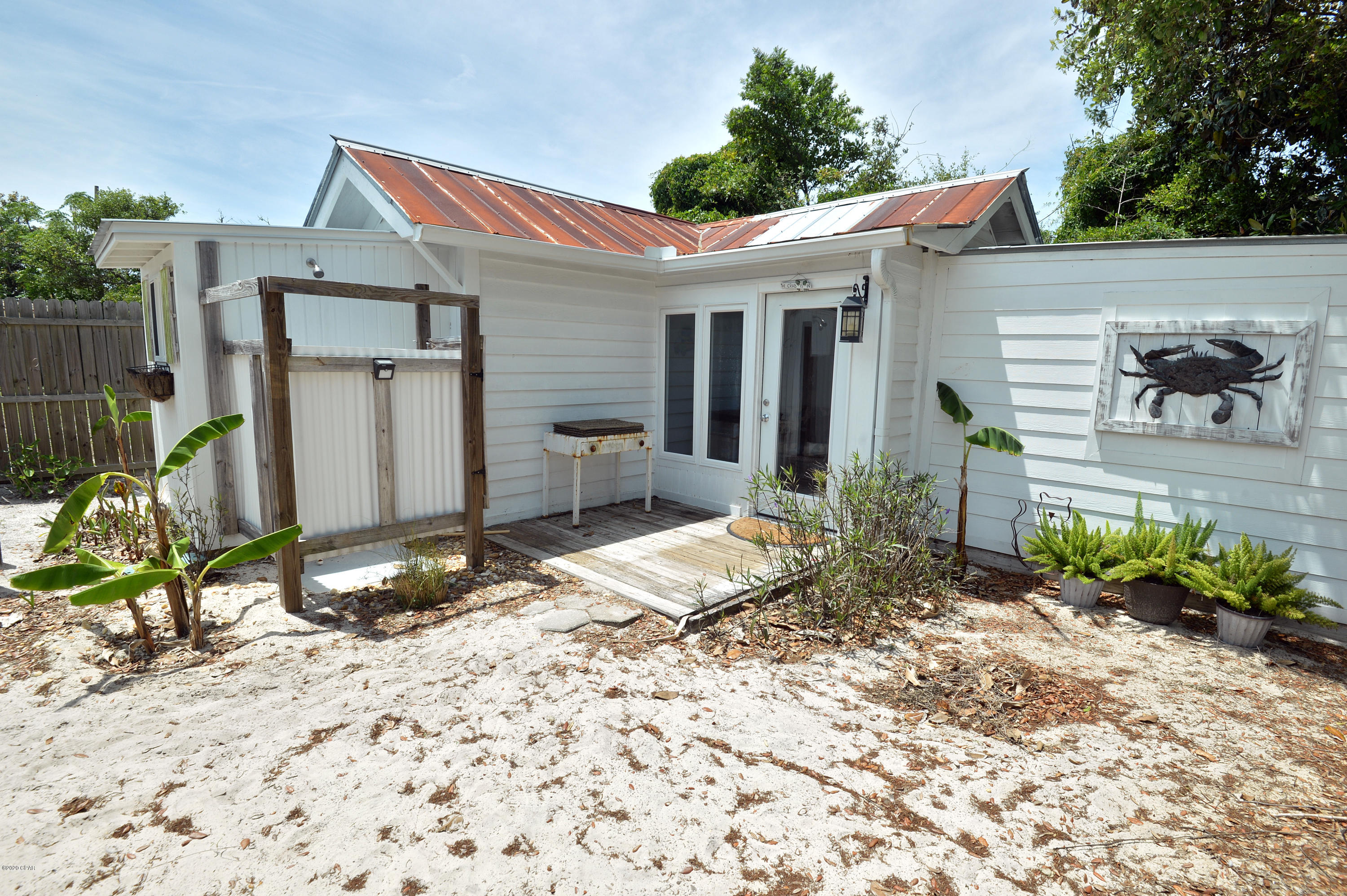 Laguna Beach Estates 7th Add - Residential